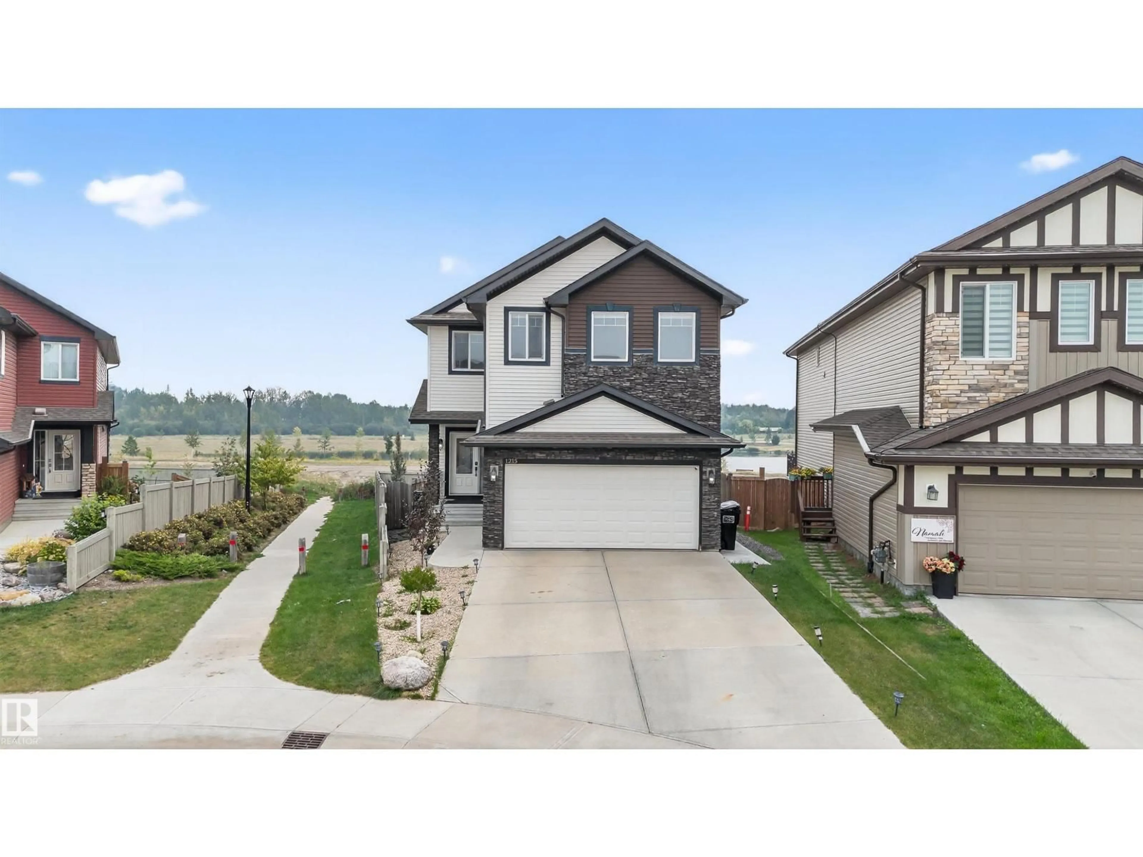 Unknown for 1215 24 AV, Edmonton Alberta T6T2E4