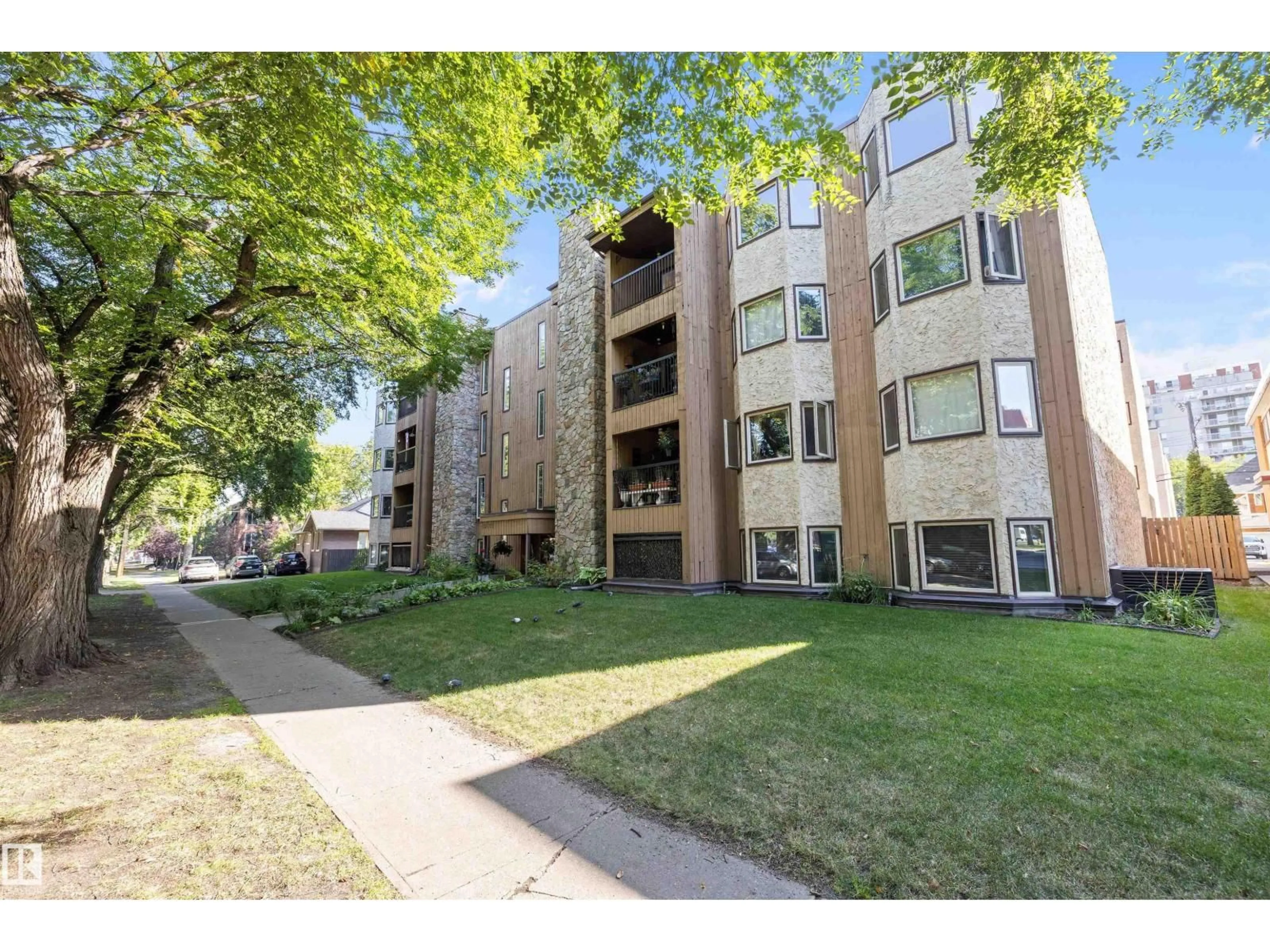 Patio, street for #307 - 10171 119 ST, Edmonton Alberta T5K1Z1