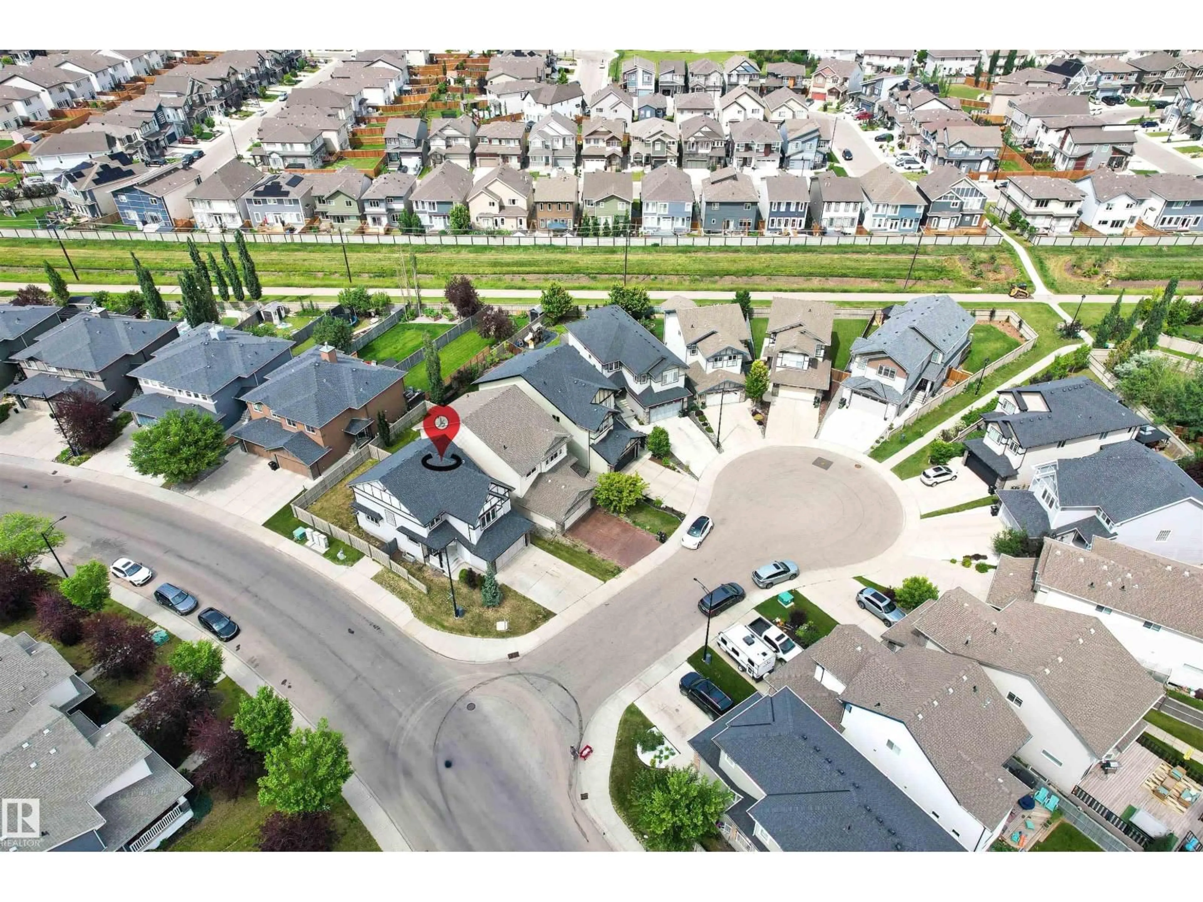 A pic from outside/outdoor area/front of a property/back of a property/a pic from drone, street for SW - 988 175 ST, Edmonton Alberta T6W1Z8