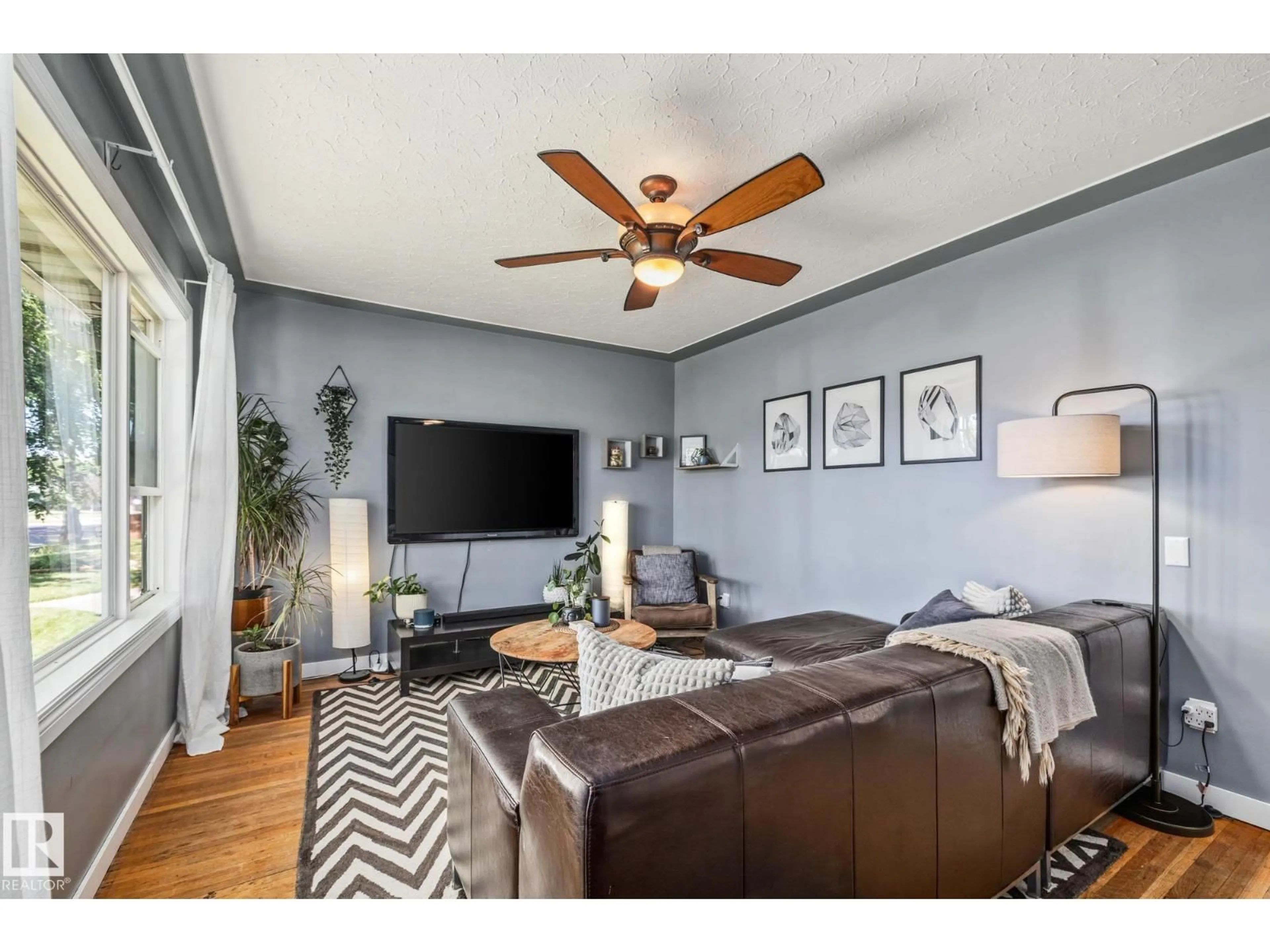 Living room with furniture, unknown for NW - 12127 61 ST, Edmonton Alberta T5W4B4