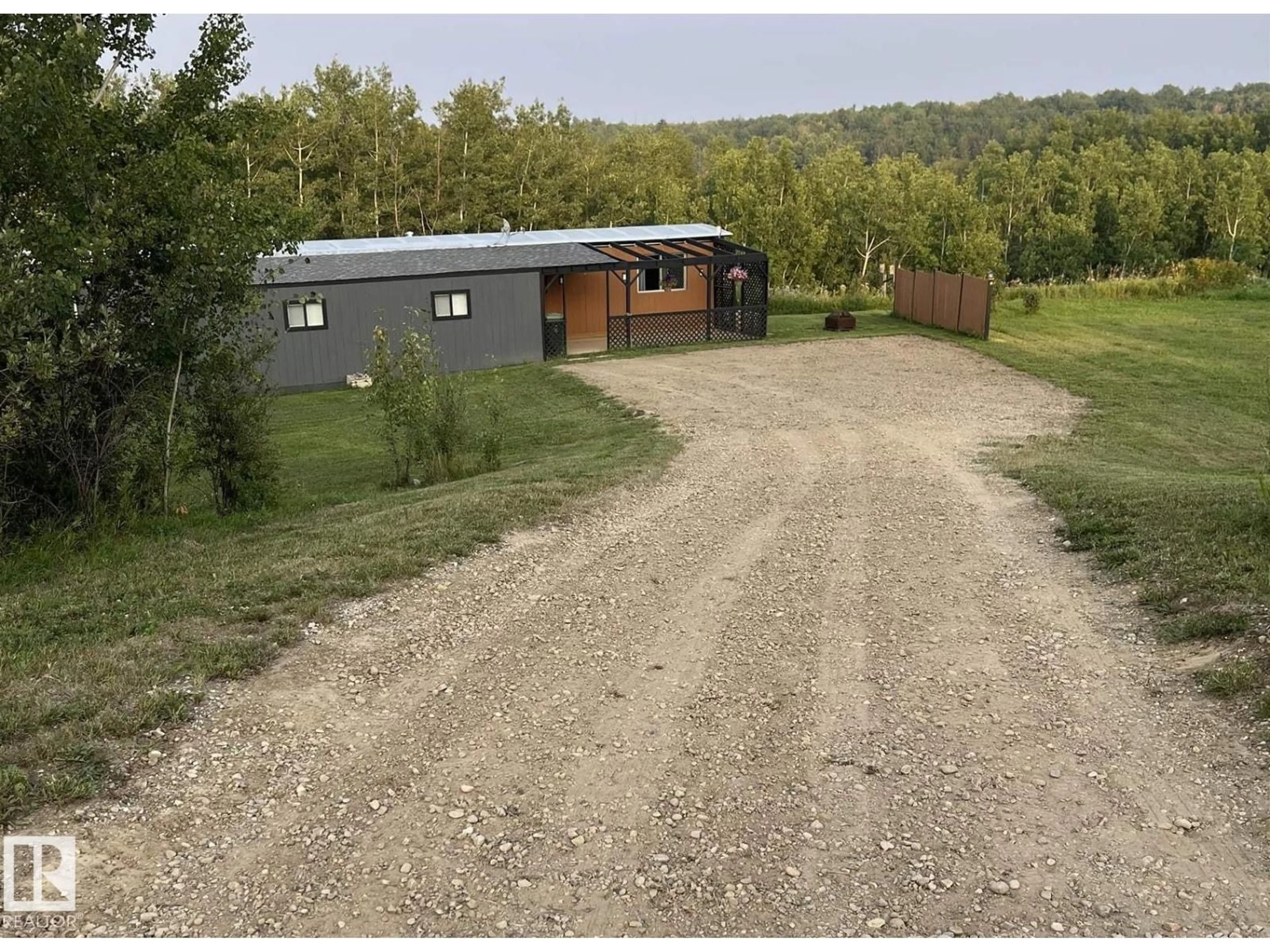 A pic from outside/outdoor area/front of a property/back of a property/a pic from drone, unknown for 5 - 54228 RGE ROAD 12, Rural Lac Ste. Anne County Alberta T0E1V2