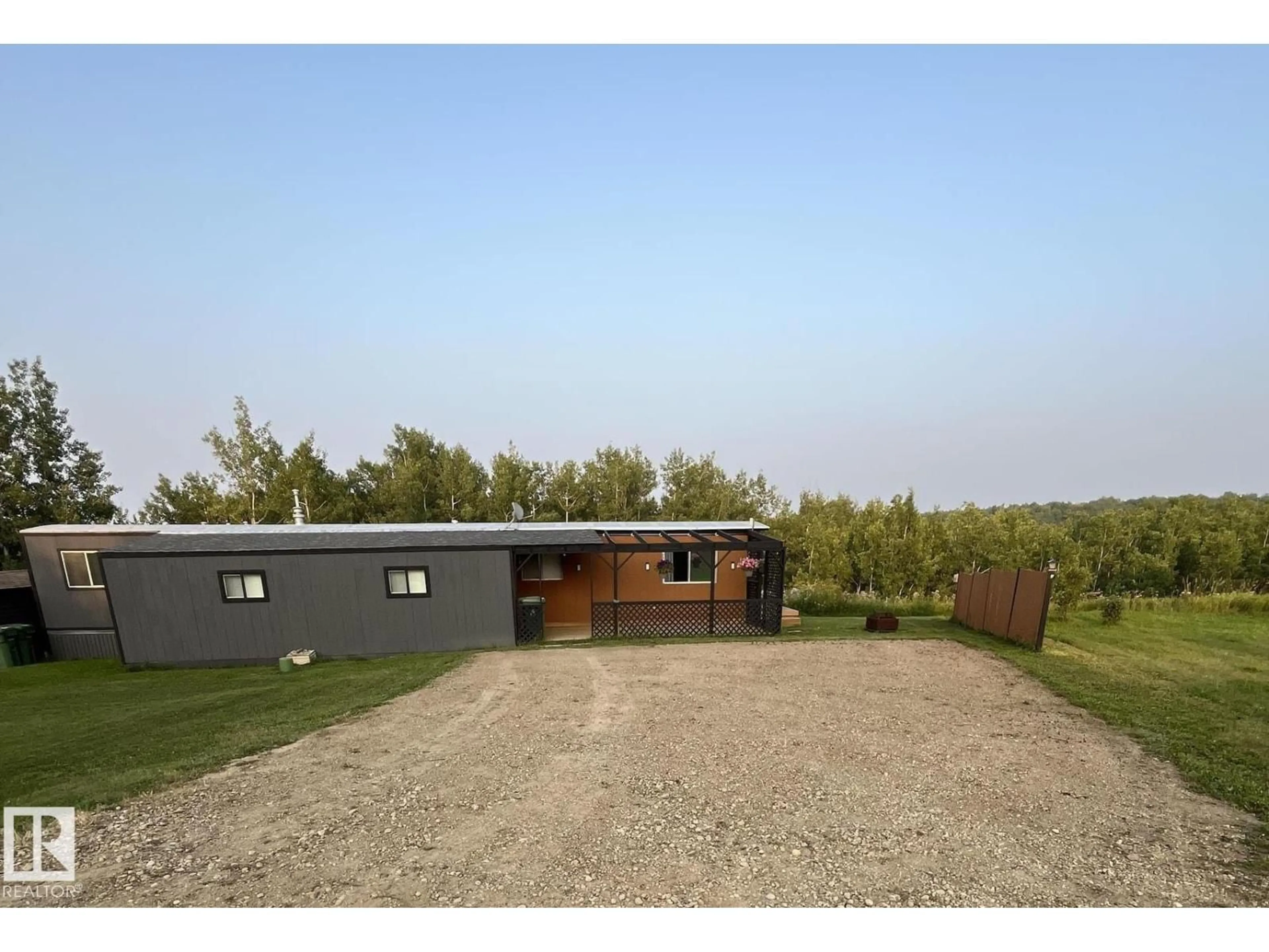 A pic from outside/outdoor area/front of a property/back of a property/a pic from drone, unknown for 5 - 54228 RGE ROAD 12, Rural Lac Ste. Anne County Alberta T0E1V2