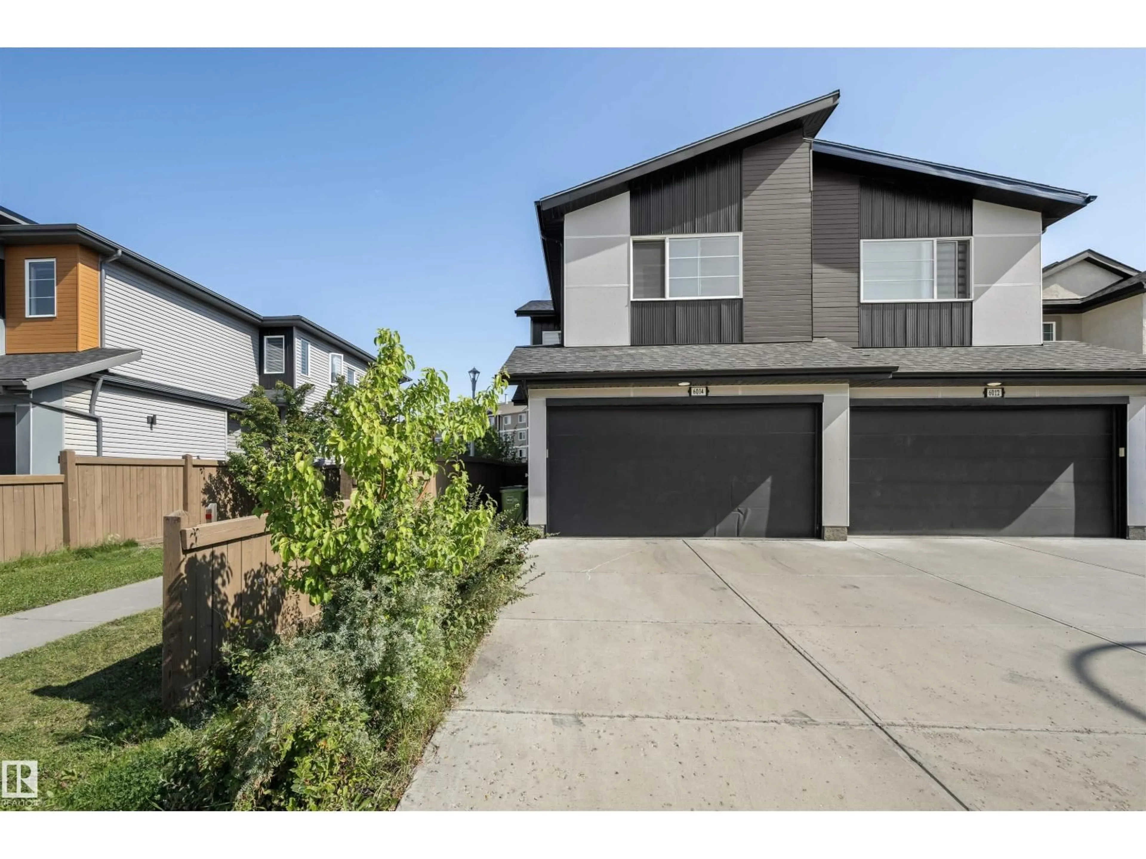 A pic from outside/outdoor area/front of a property/back of a property/a pic from drone, street for NW - 6014 171 AV, Edmonton Alberta T5Y3S6