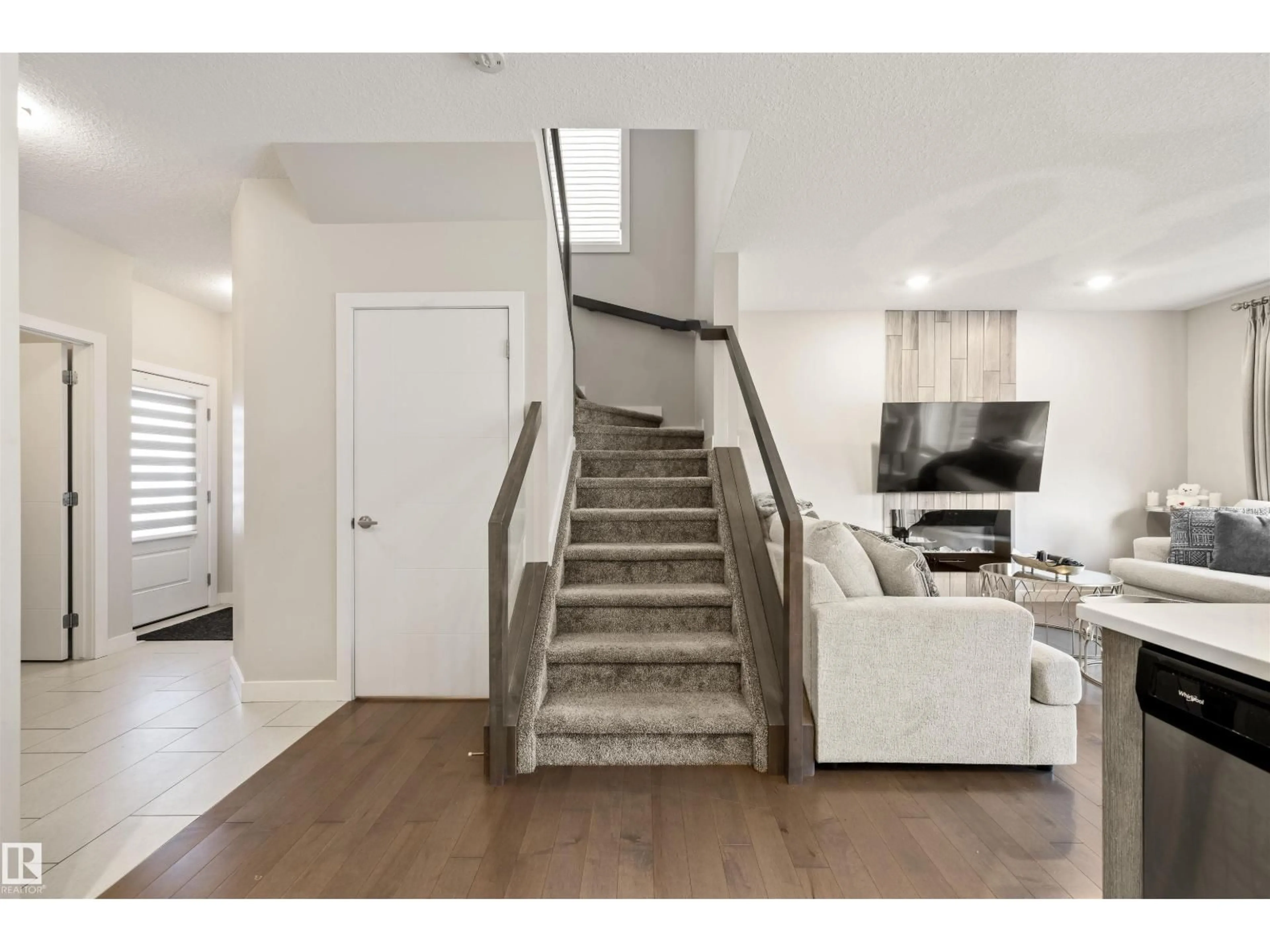 Stairs for NW - 6014 171 AV, Edmonton Alberta T5Y3S6