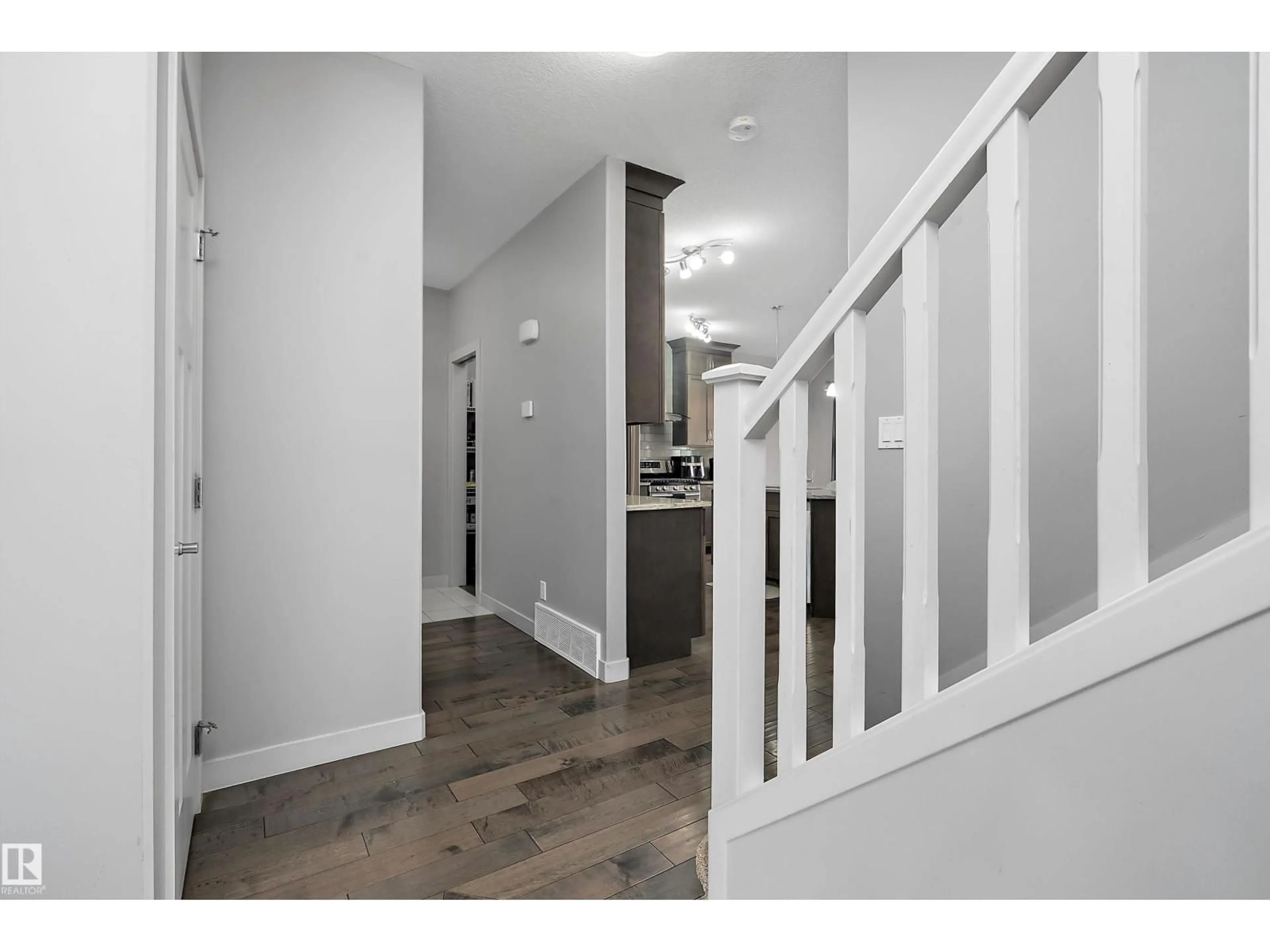 Indoor entryway for 9852 224 STREET, Edmonton Alberta T5T7C2