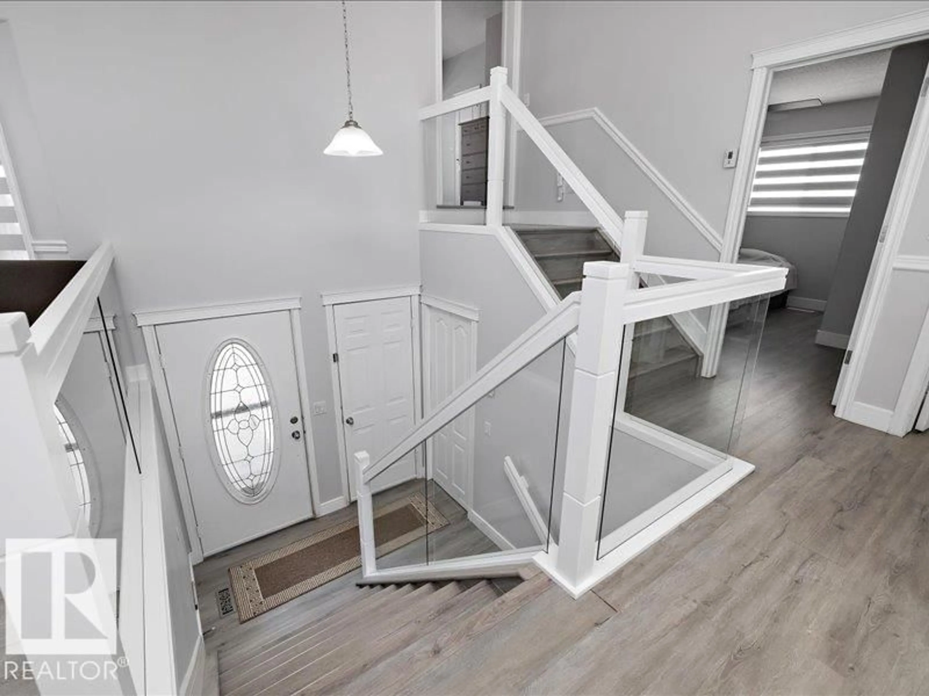 Stairs for 2919 151A AV, Edmonton Alberta T5Y2Y5