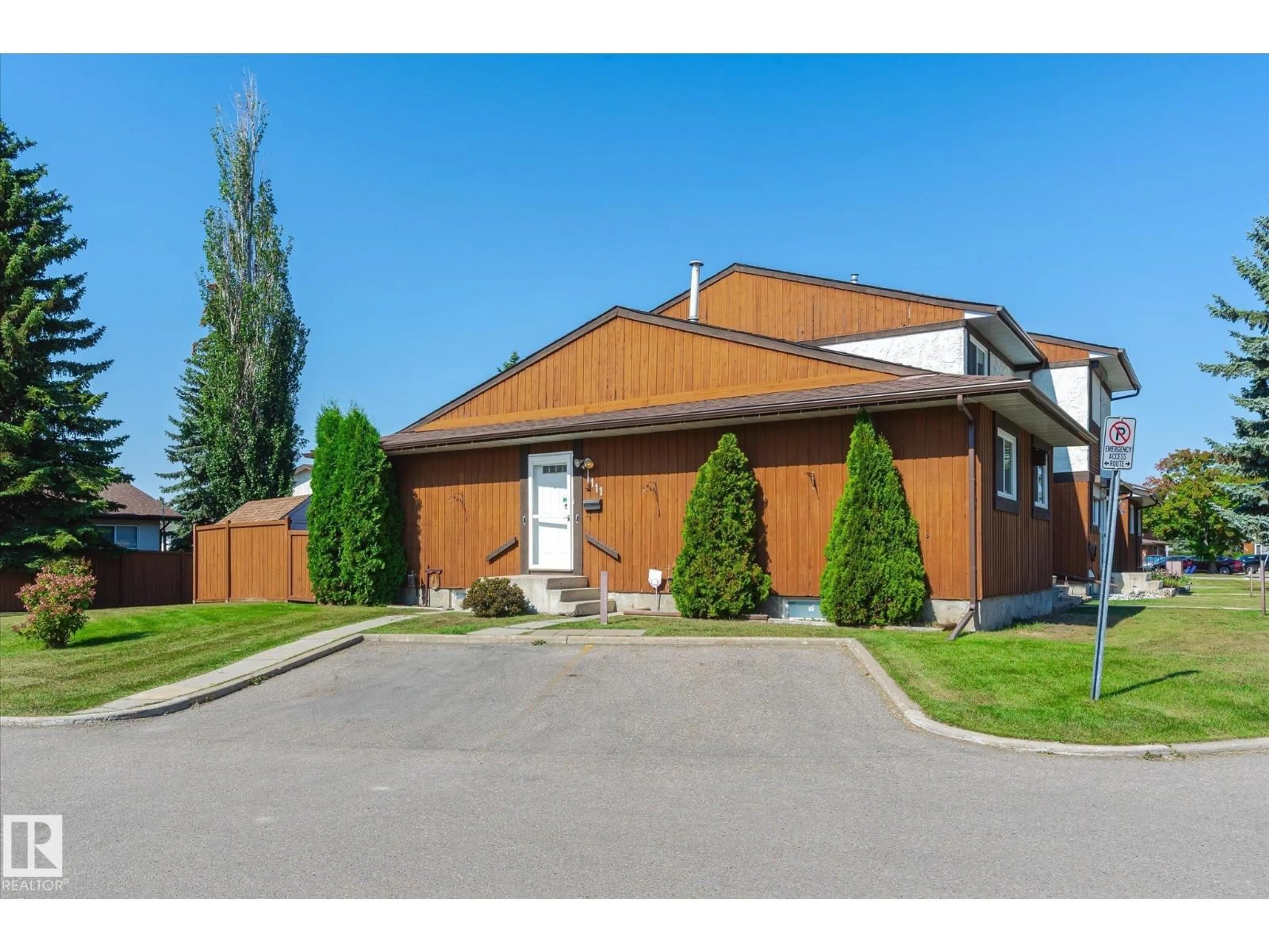 Unknown for #111 - 16725 106 ST, Edmonton Alberta T5X5G5