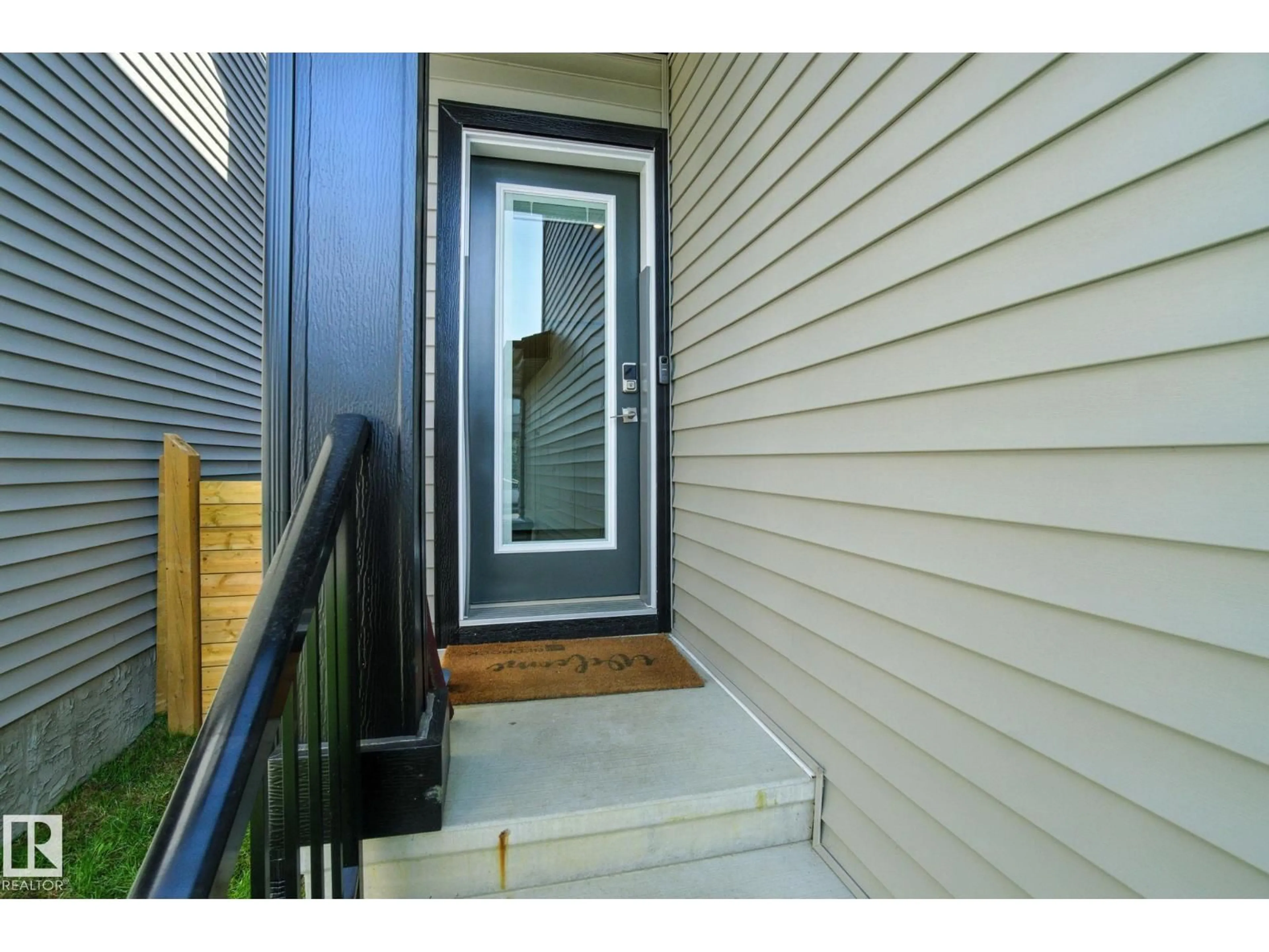 Indoor entryway for LI SW - 3517 KULAY LINK, Edmonton Alberta T6W5H3
