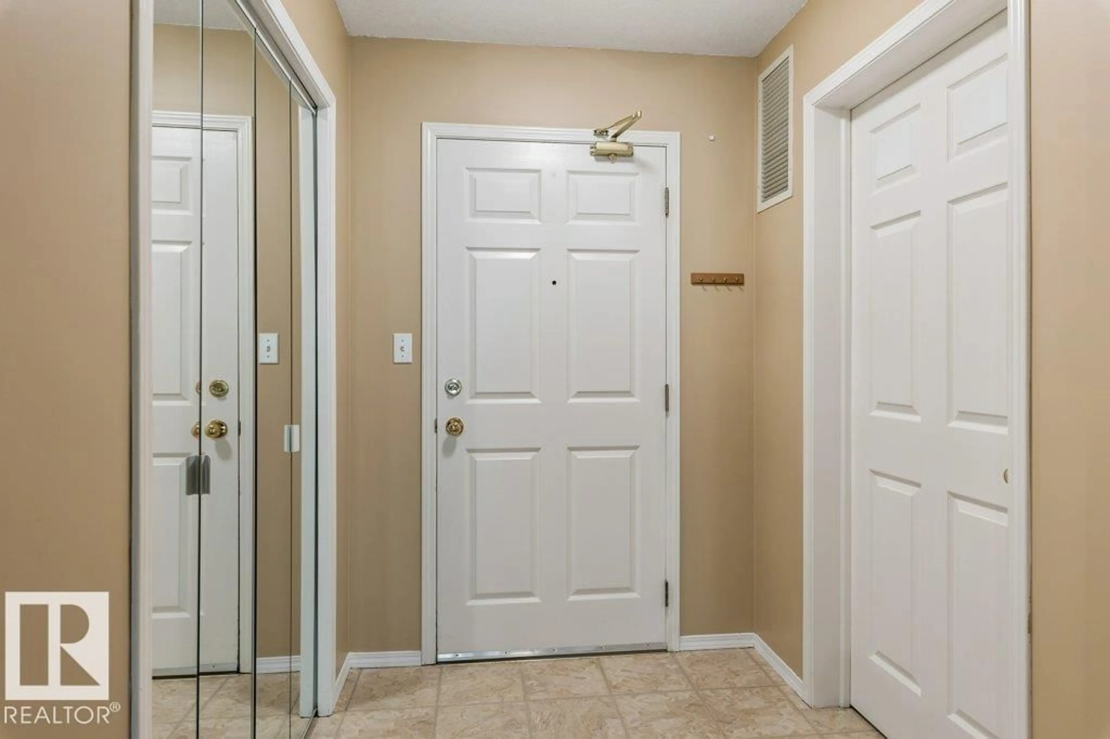 Indoor entryway for 105 GERVAIS RD, St. Albert Alberta T8N6H6