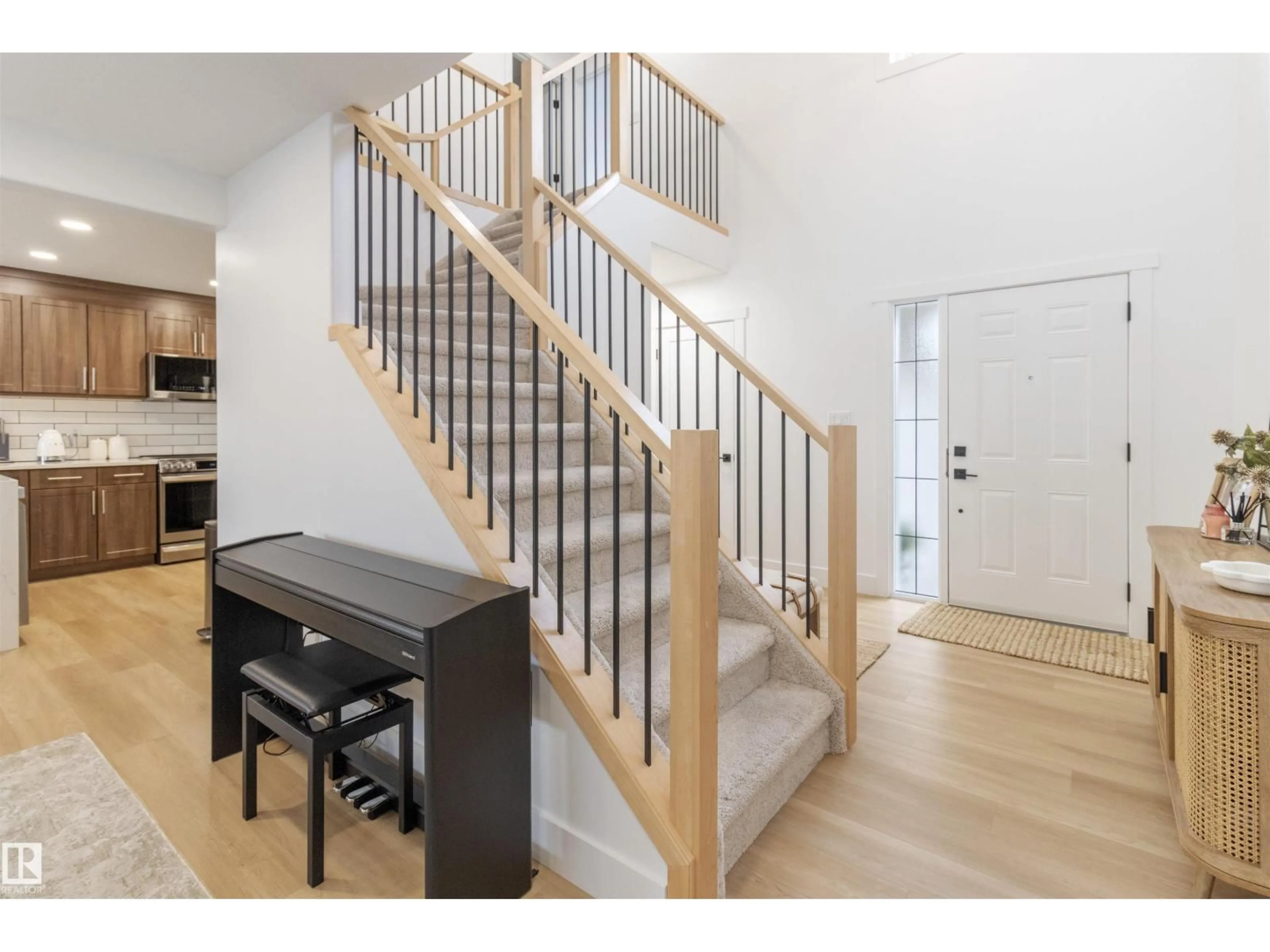 Indoor entryway for 1063 FOXWOOD CR, Sherwood Park Alberta T8A4Y9