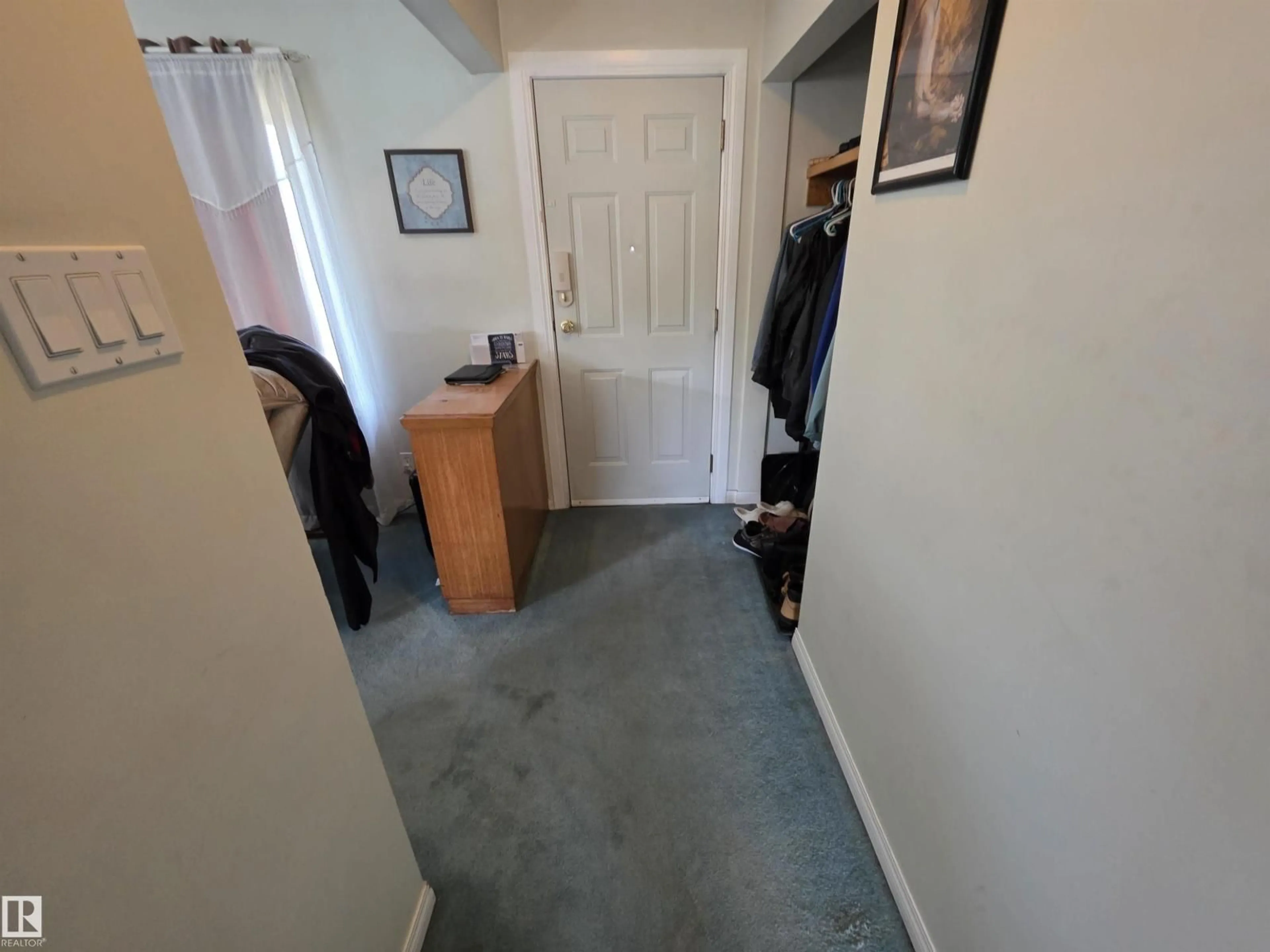 A pic of a room for NW - 11933 50 ST, Edmonton Alberta T5W3C1