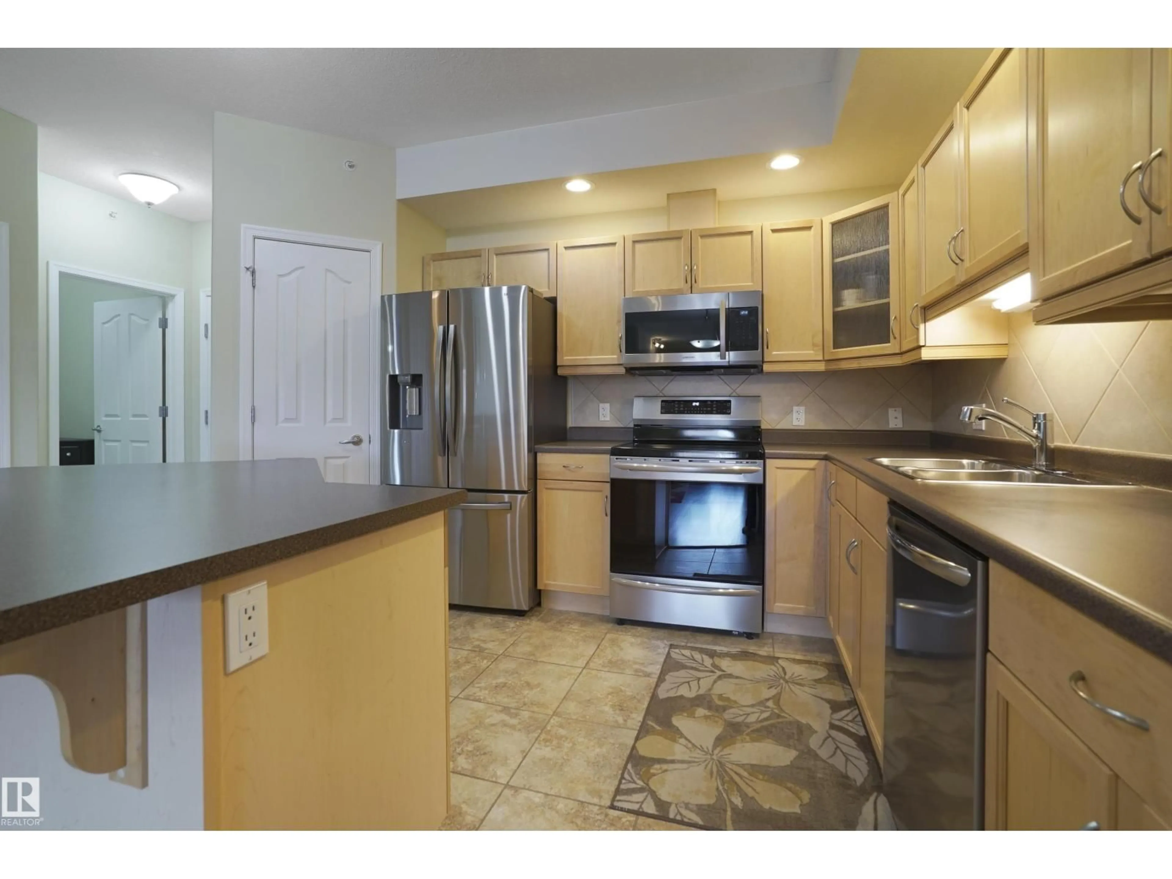 Standard kitchen, ceramic/tile floor for #402 - 1320 RUTHERFORD RD, Edmonton Alberta T6W0B6