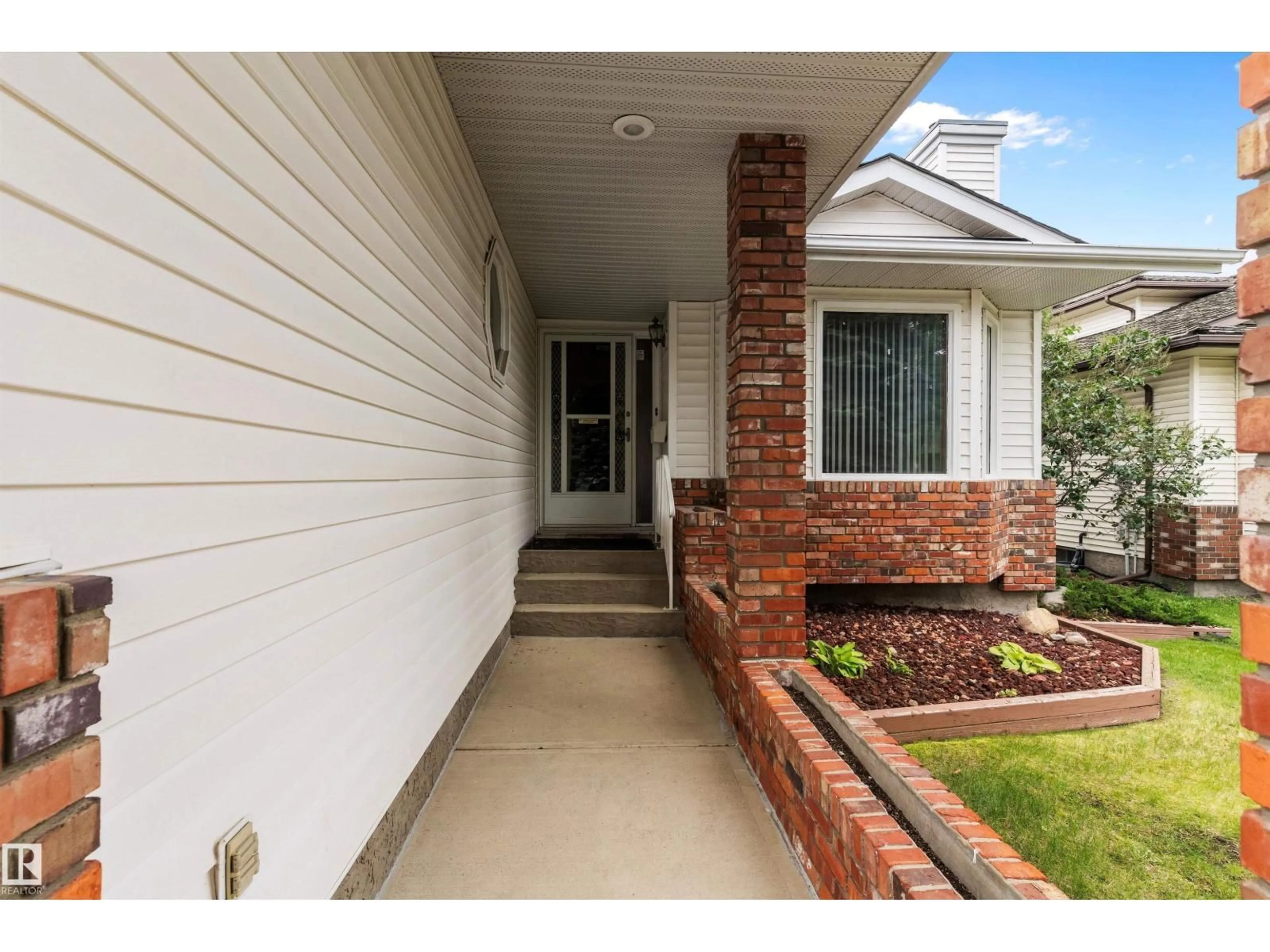 Unknown for 58 NOTTINGHAM ROAD, Sherwood Park Alberta T8A5L5