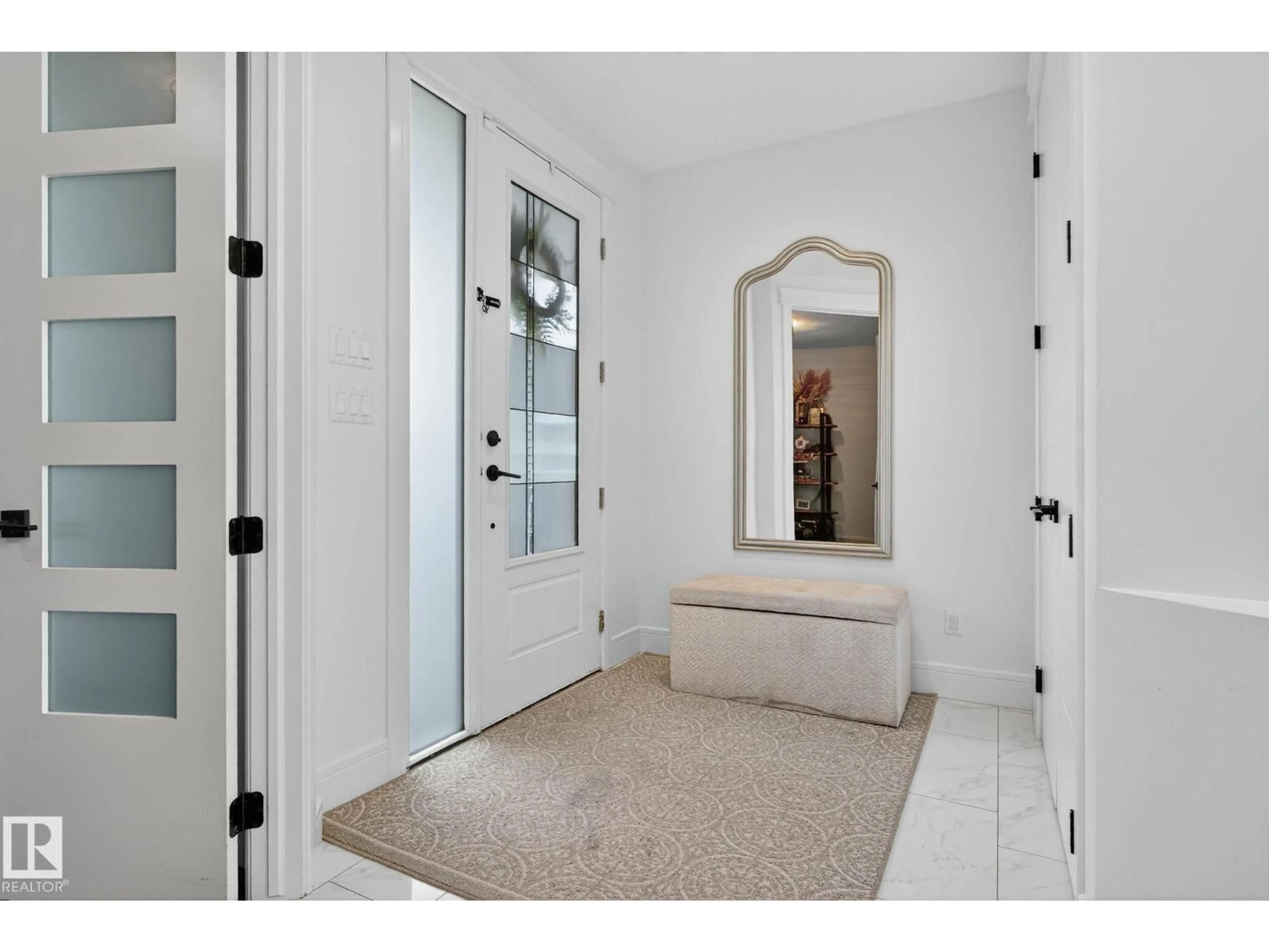 Indoor entryway for 1750 TANAGER CL, Edmonton Alberta T5S0M5