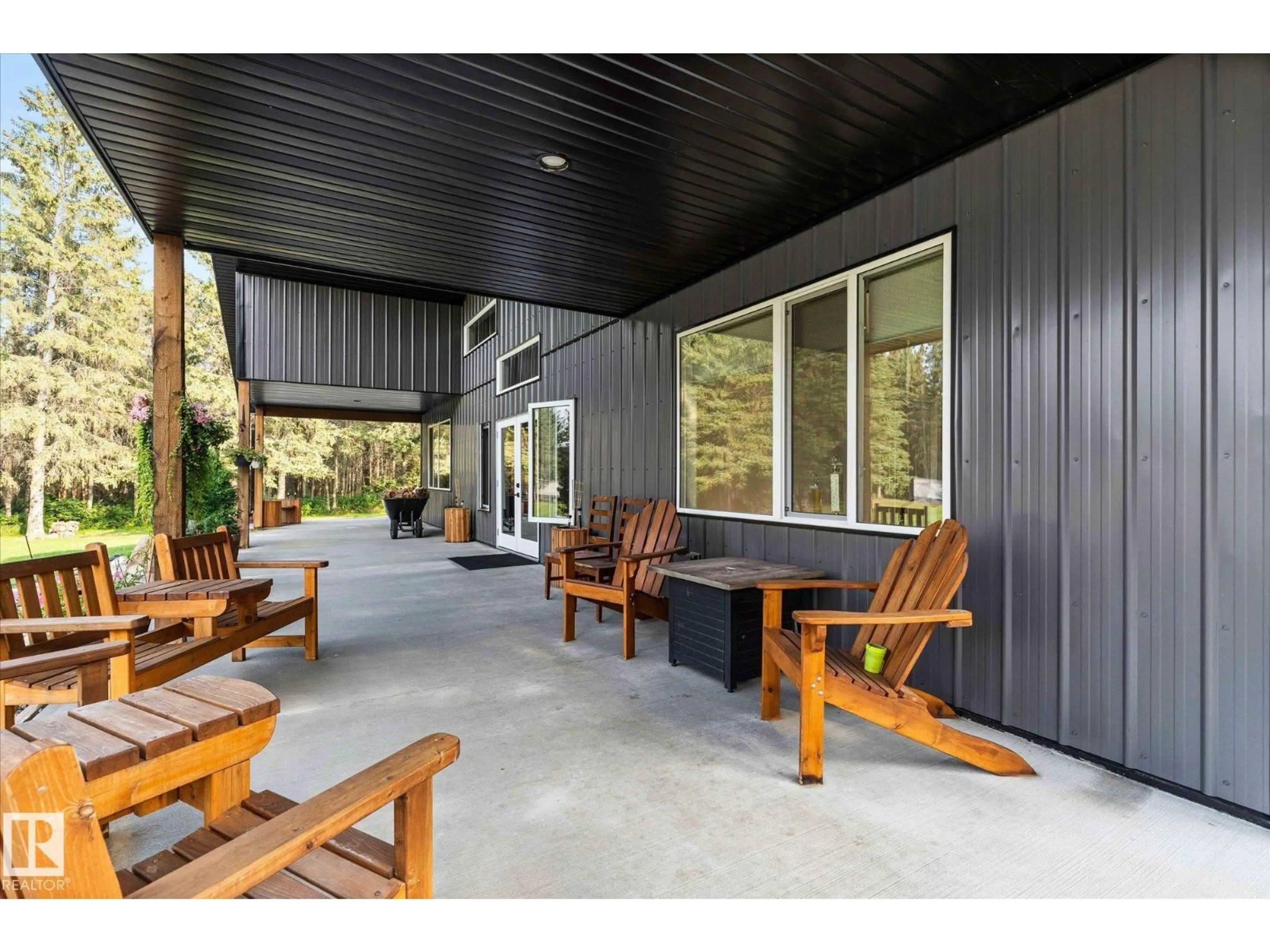 Patio, unknown for 54205 RGE RD 20, Rural Lac Ste. Anne County Alberta T0E1V0