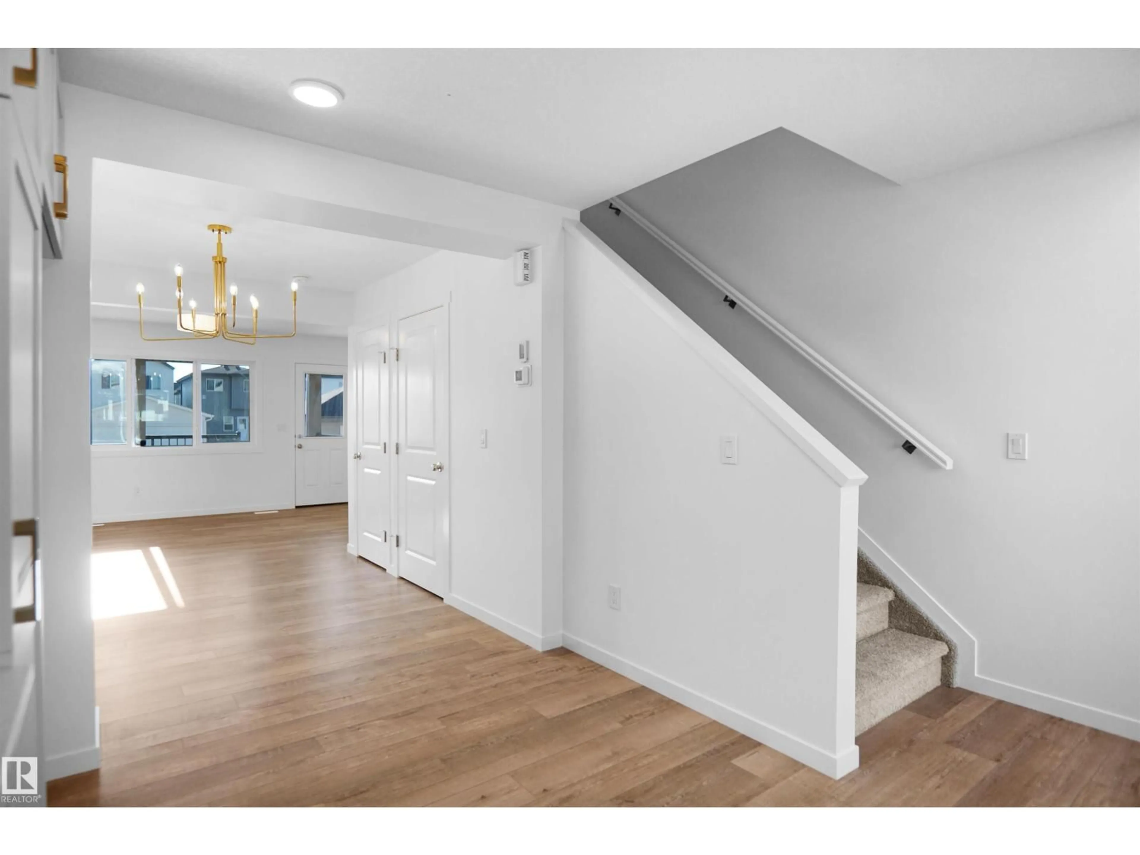 Indoor entryway for 96 - 1430 ASTER WY, Edmonton Alberta T6T2N8