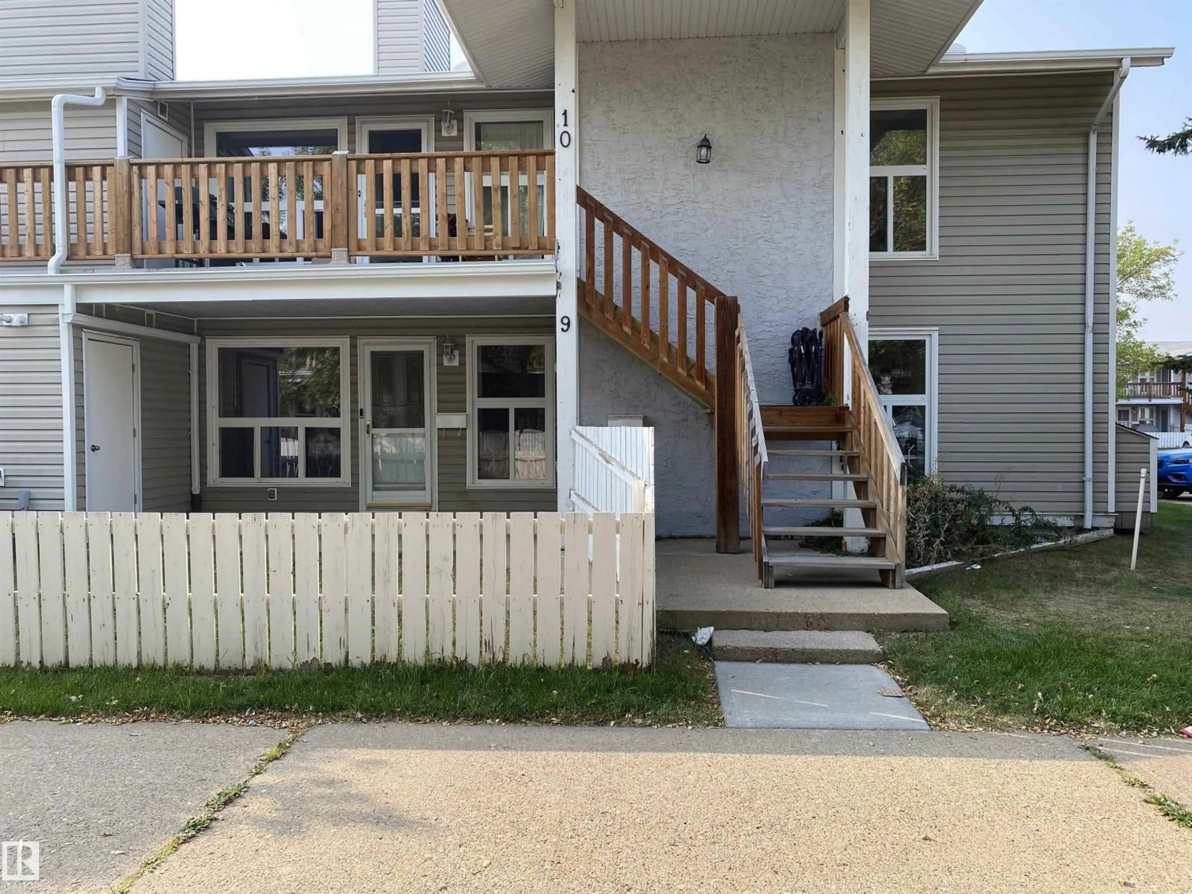 Unknown for #9 - 2703 79 ST, Edmonton Alberta T6K3Z6