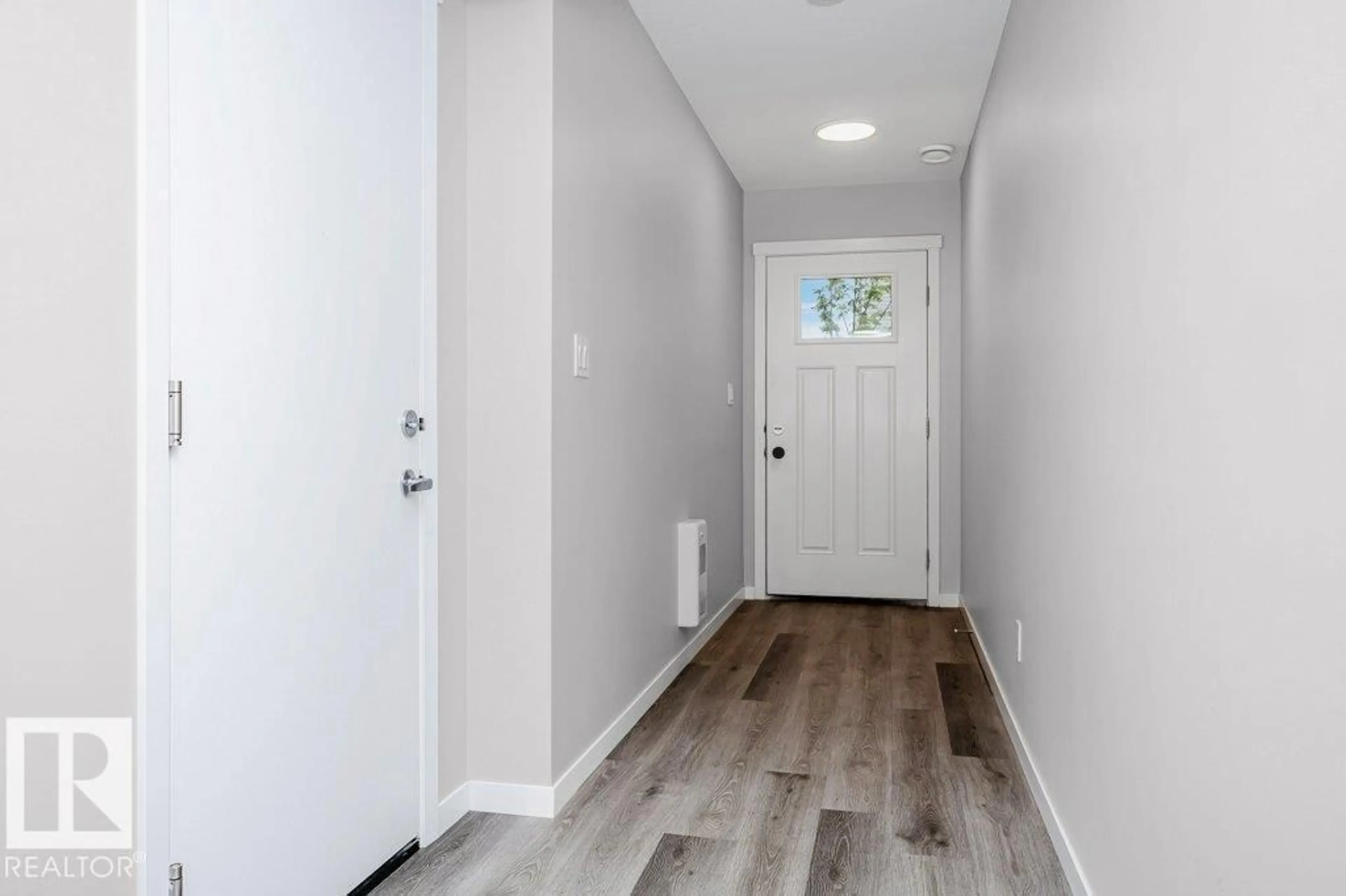 Indoor entryway for #58 - 320 SECORD BV, Edmonton Alberta T5T7E8