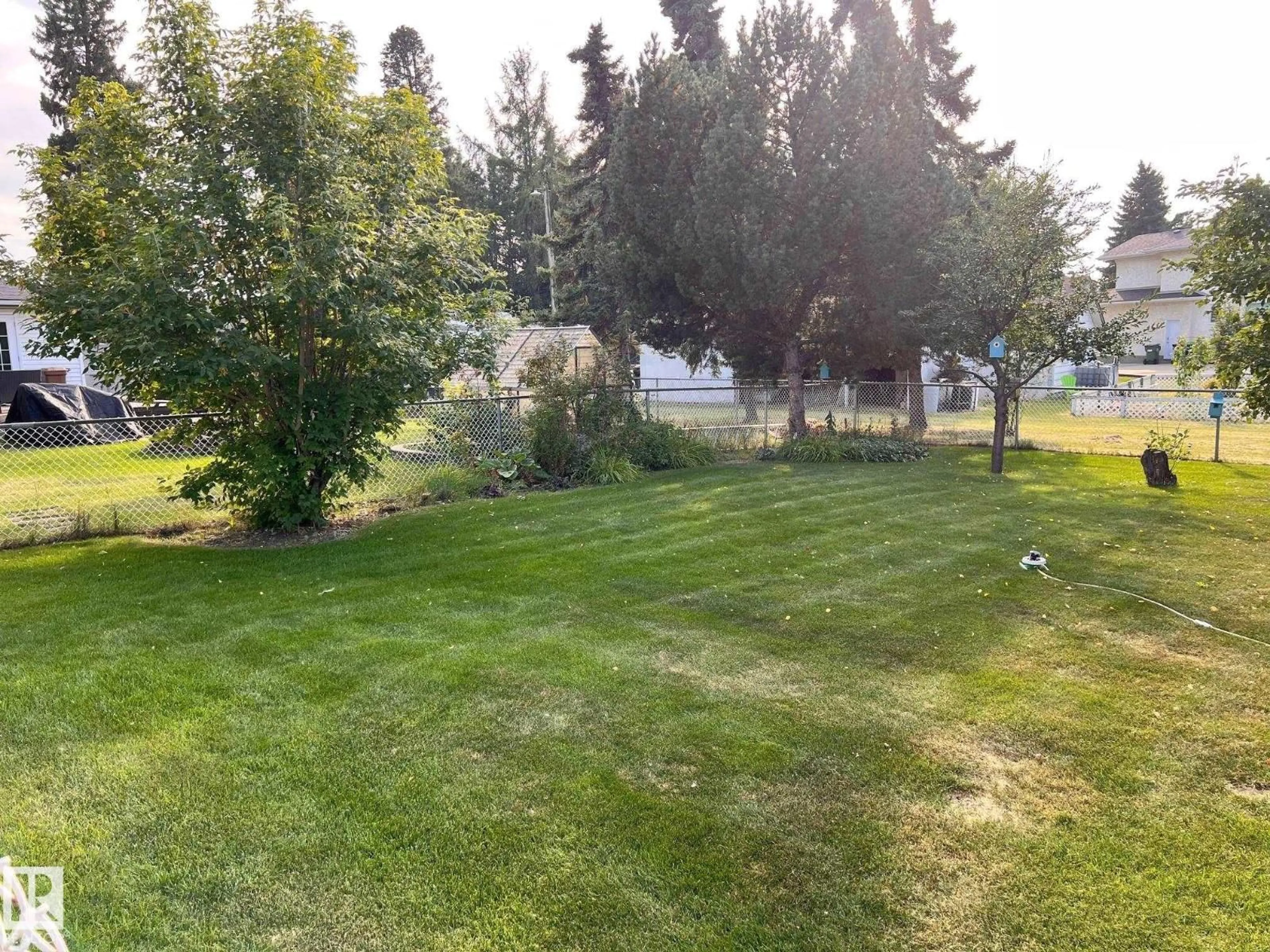 A pic from outside/outdoor area/front of a property/back of a property/a pic from drone, unknown for 2 ALTON DR, Leduc Alberta T9E5K4
