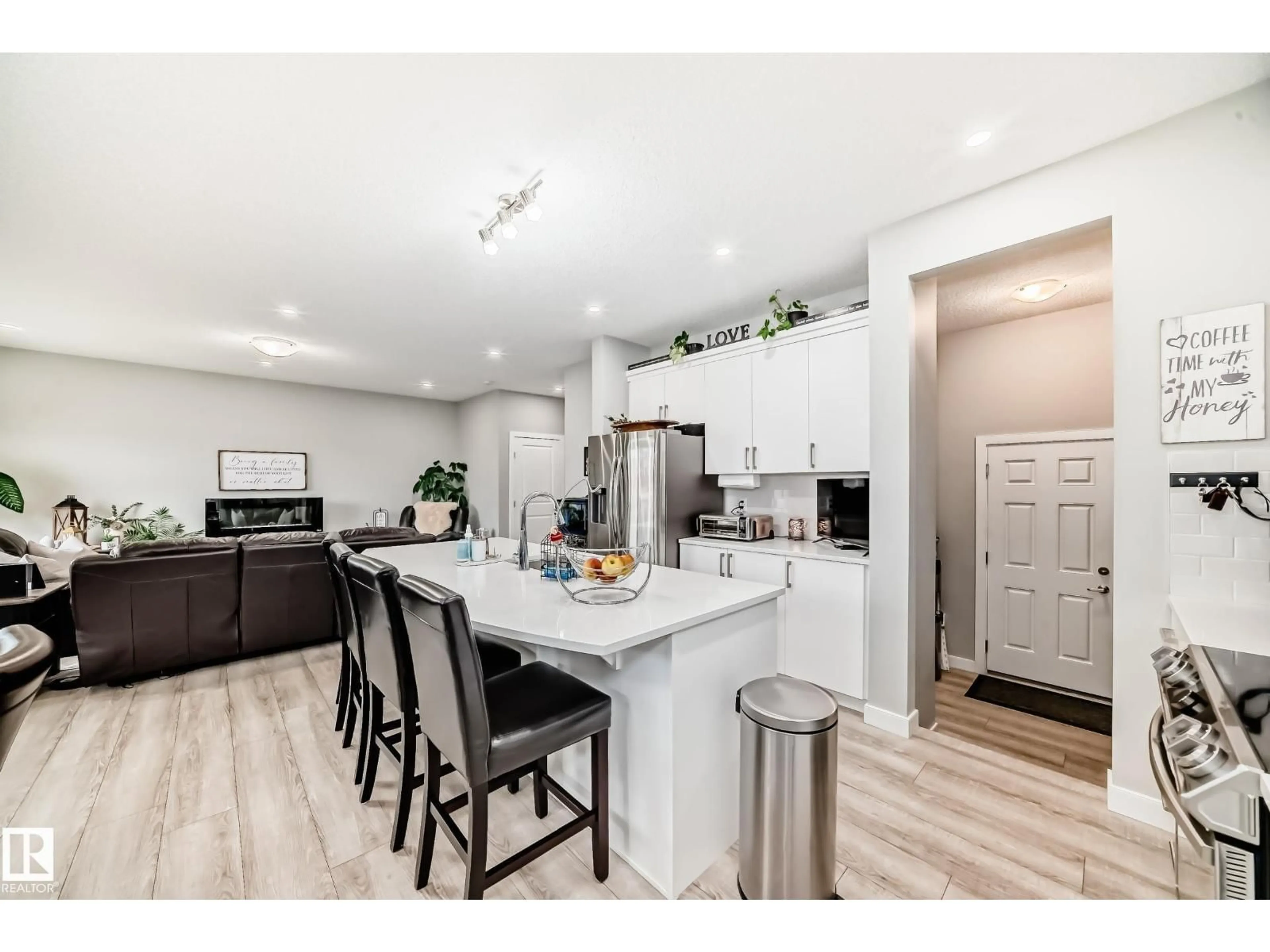 Open concept kitchen, unknown for 20512 22 AV, Edmonton Alberta T6M1N1