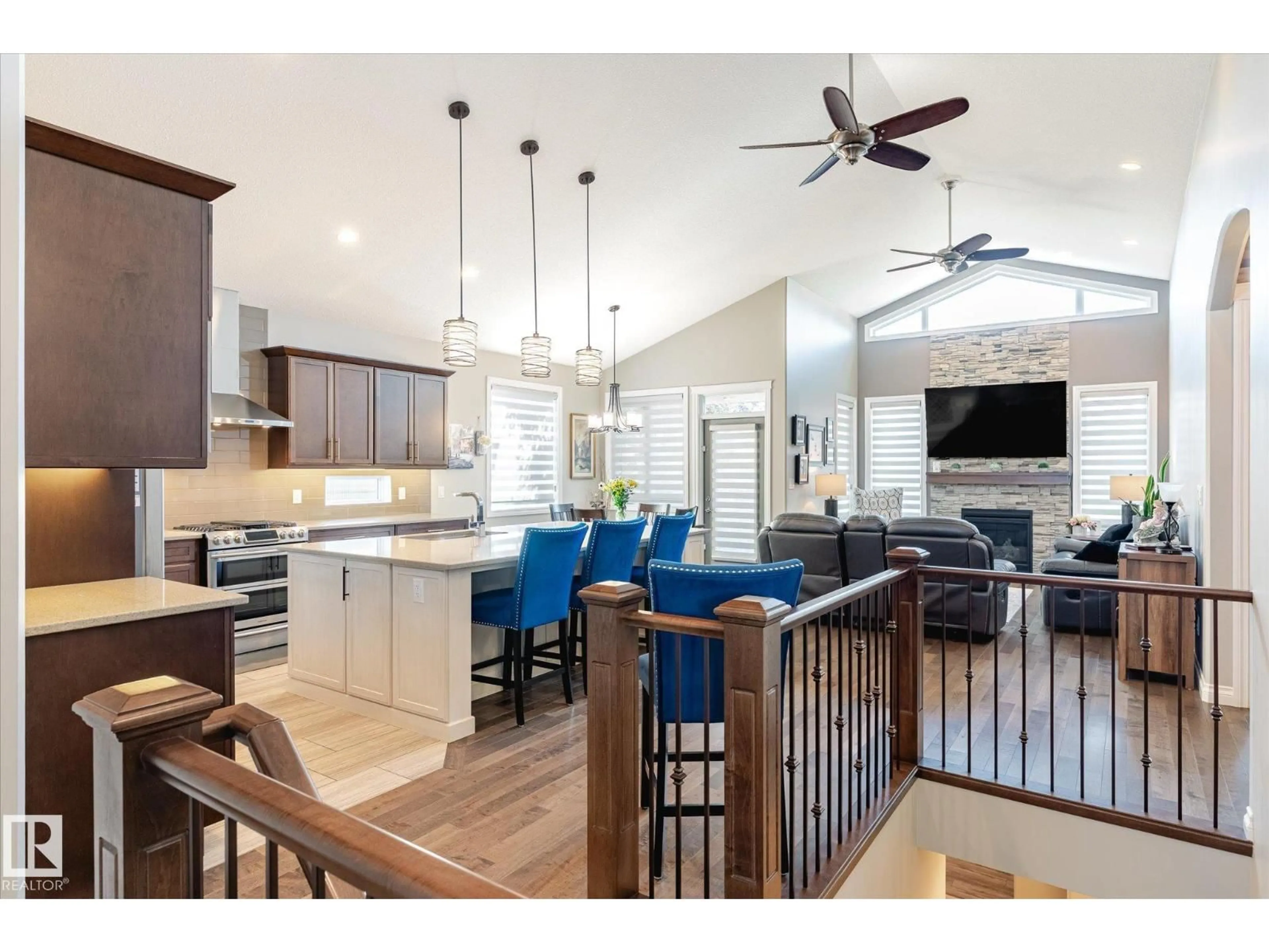Open concept kitchen, wood/laminate floor for 1 LINCOLN, Spruce Grove Alberta T7X0N5