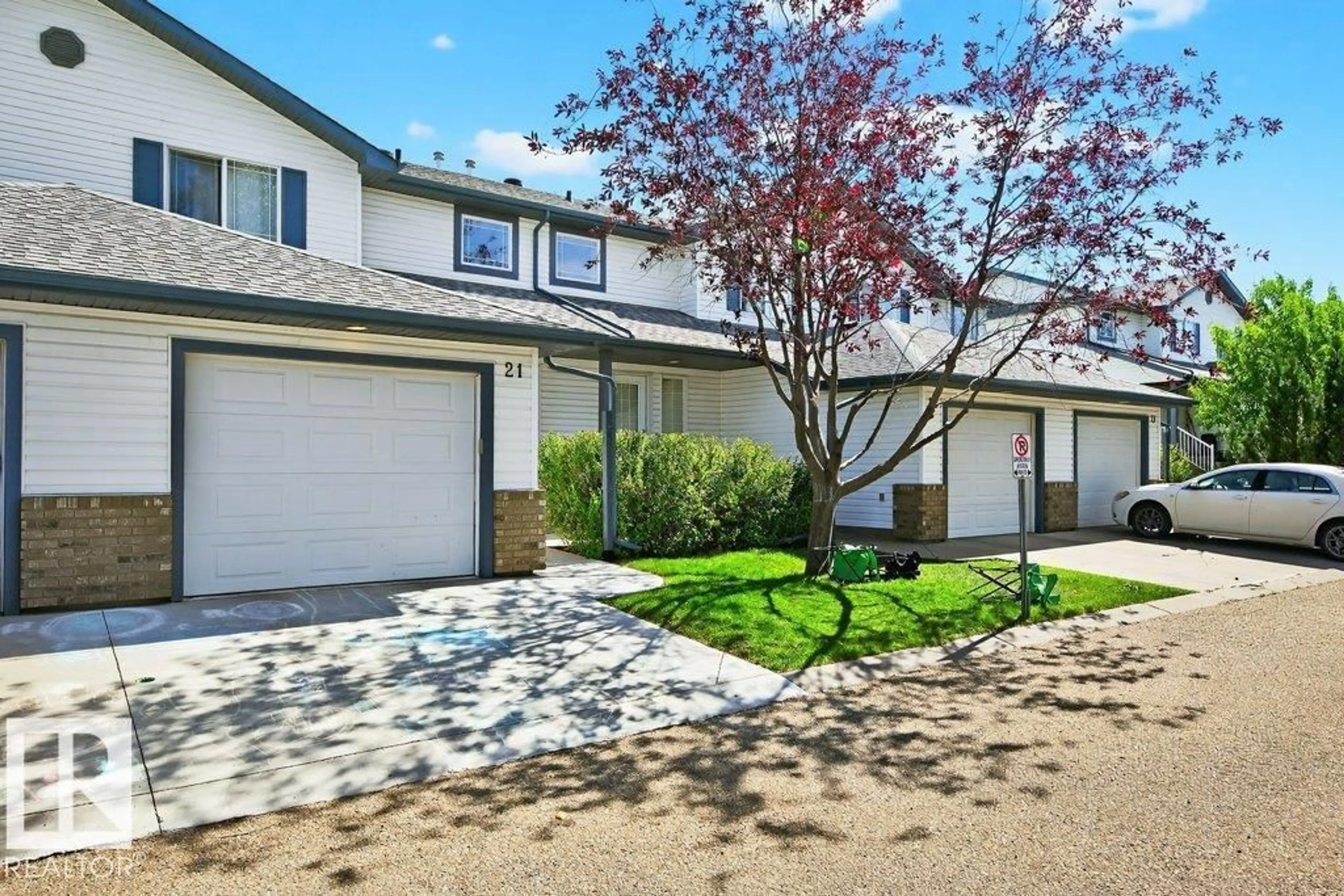 Unknown for 21 - 450 HYNDMAN CR, Edmonton Alberta T5A0E2