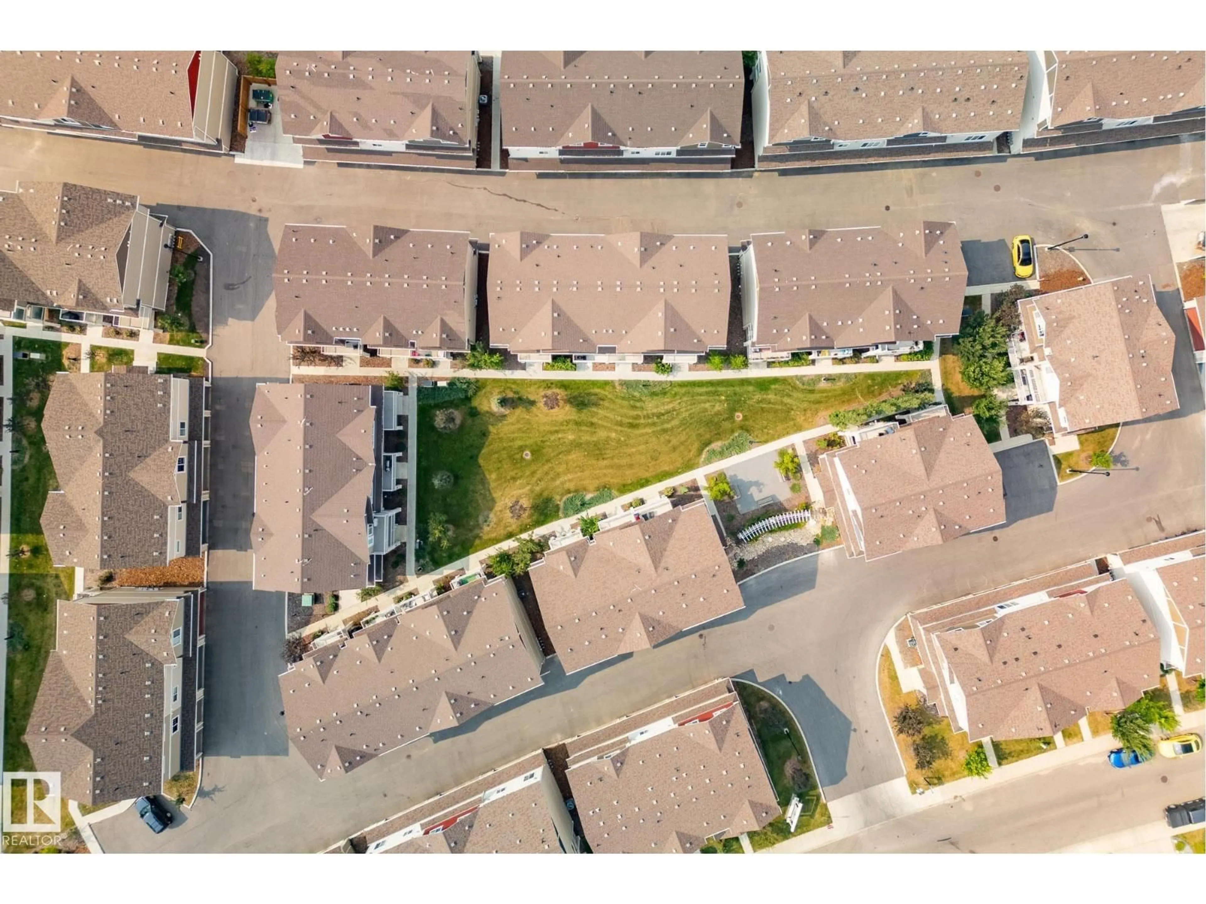 A pic from outside/outdoor area/front of a property/back of a property/a pic from drone, street for 94 17832 78 ST NW, Edmonton Alberta T5Z0P7