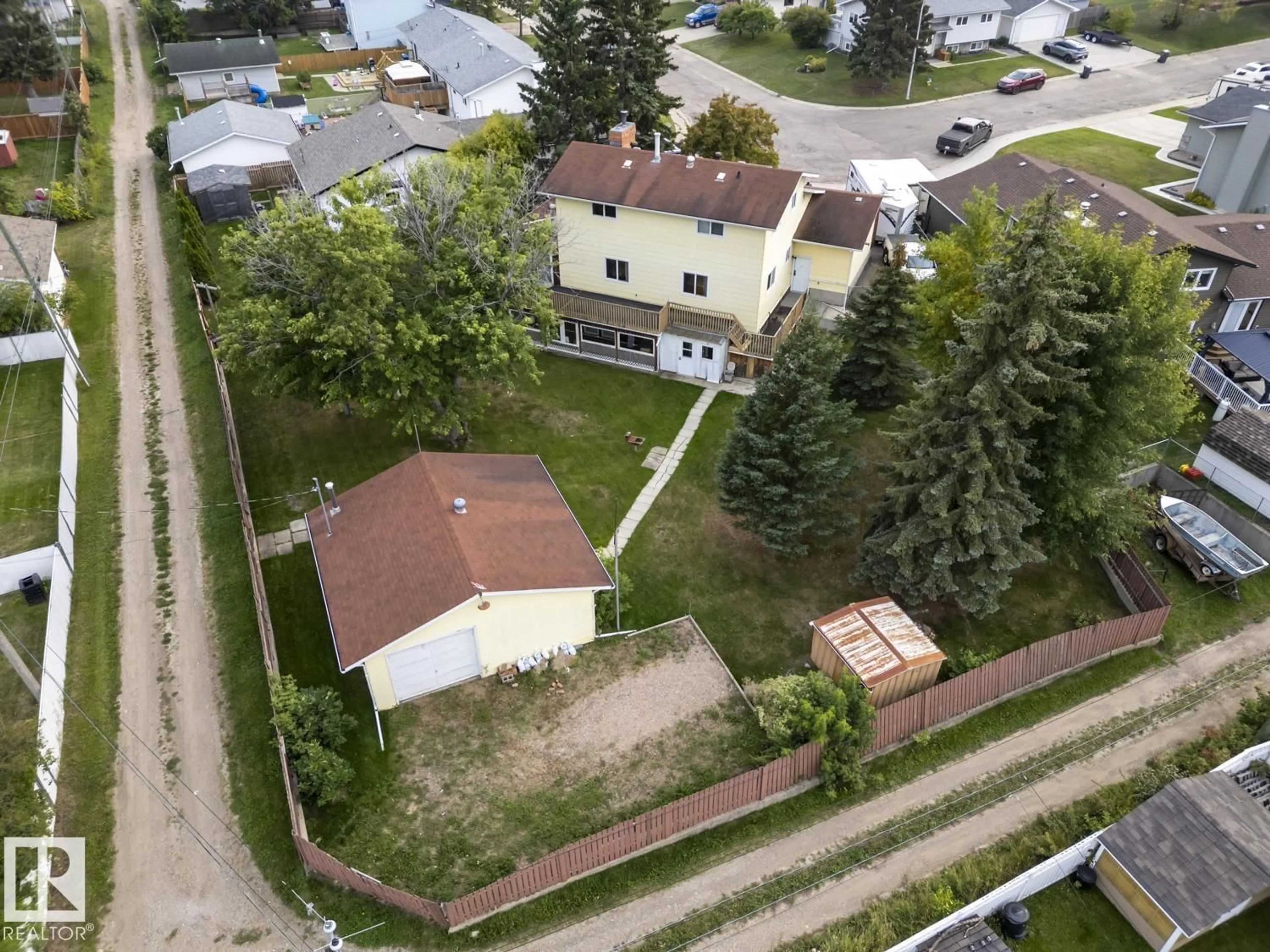 A pic from outside/outdoor area/front of a property/back of a property/a pic from drone, street for 1102 13 AV, Cold Lake Alberta T9M1J4