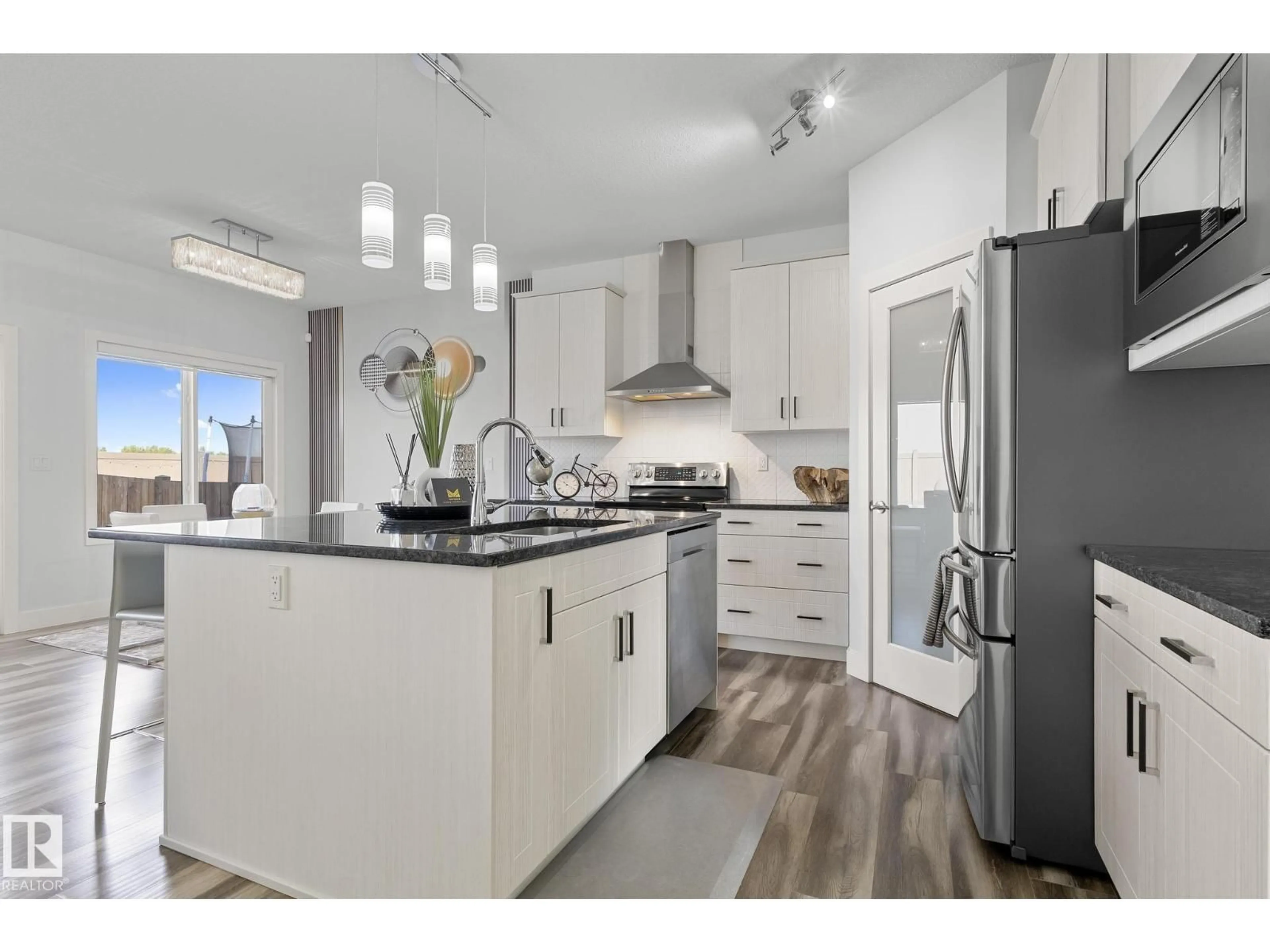 Open concept kitchen, unknown for 2070 GRAYDON HILL CR, Edmonton Alberta T6W4C7