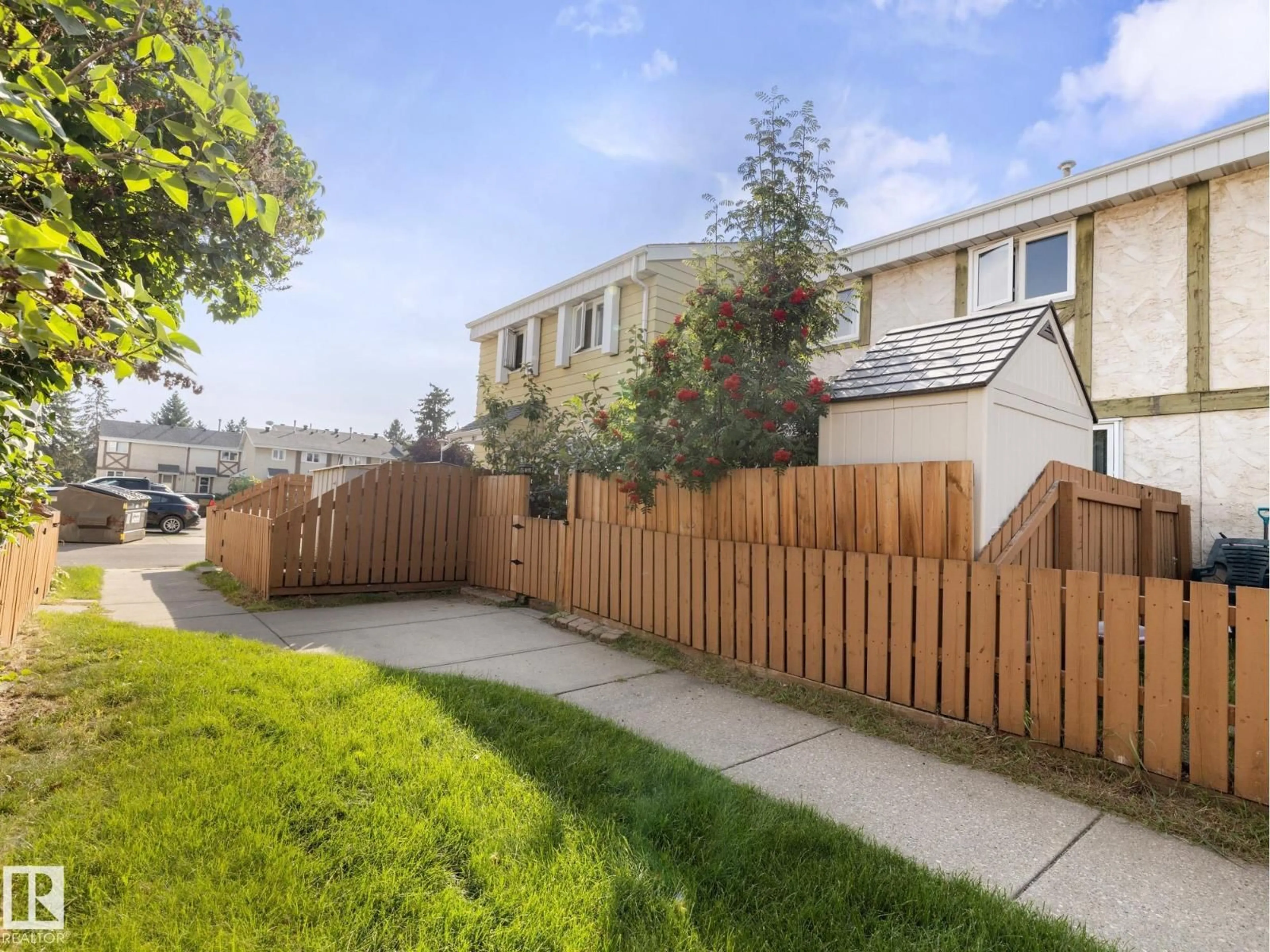 Patio, street for E - 20 CALLINGWOOD CO, Edmonton Alberta T5T0H5