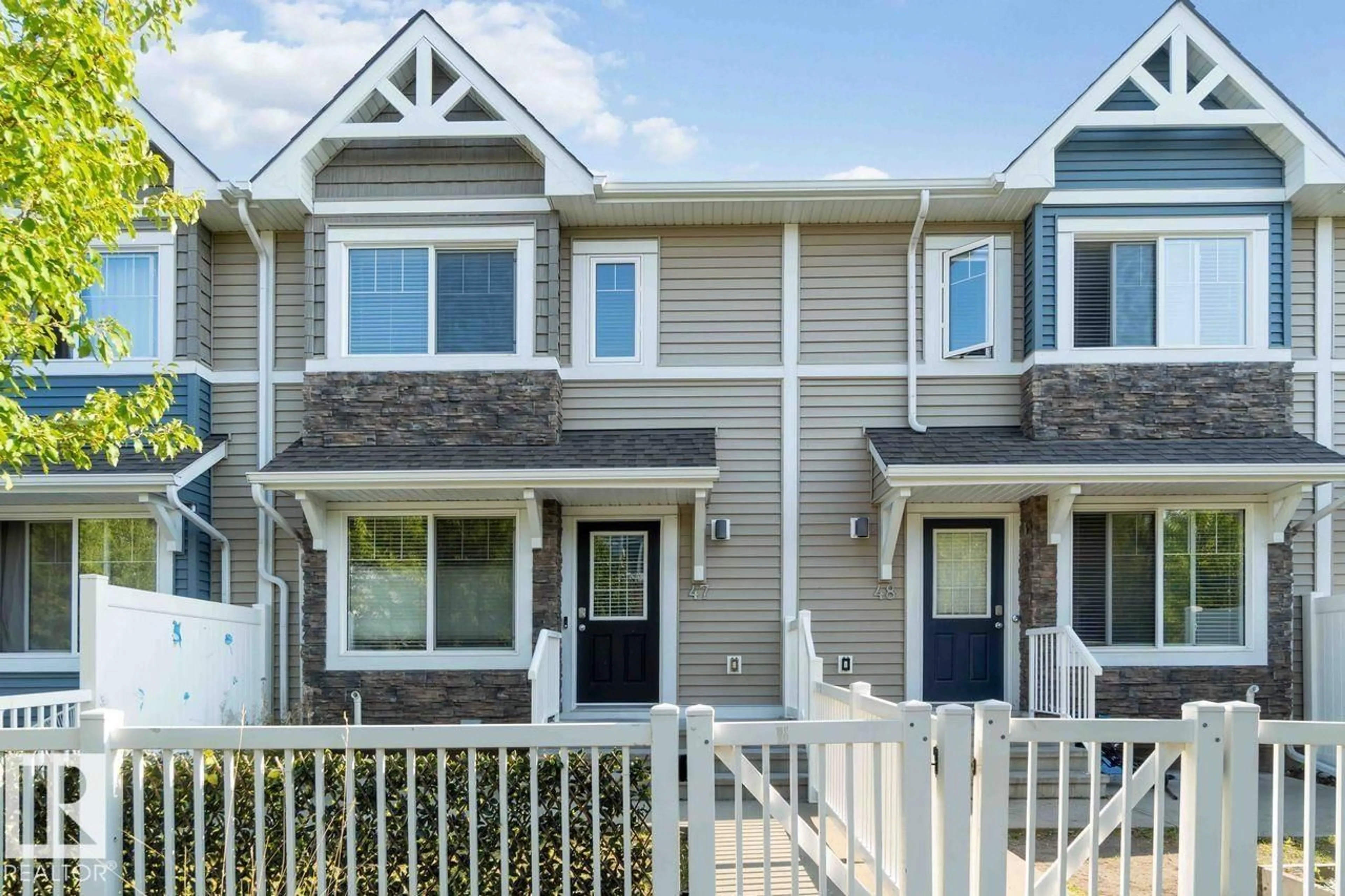 Home with vinyl exterior material, unknown for #47 - 415 CLAREVIEW RD, Edmonton Alberta T5A0Z6
