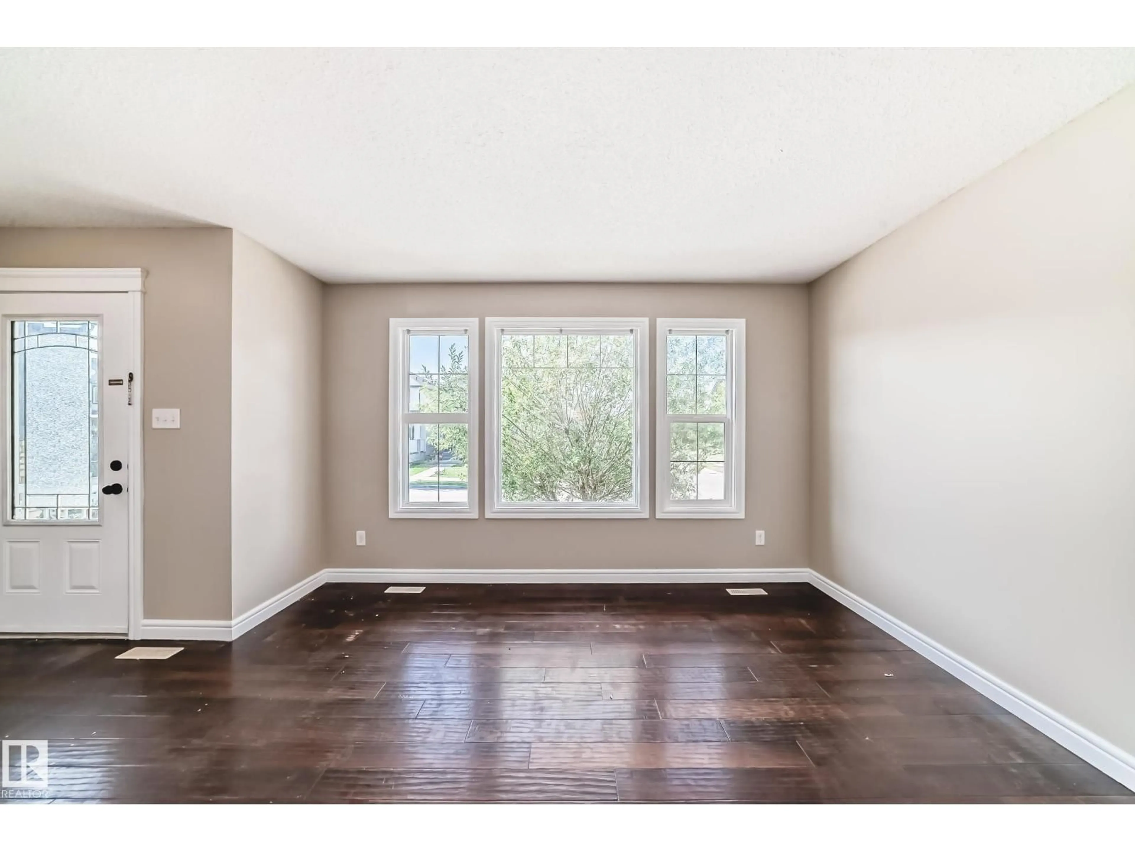 A pic of a room for 1553 33A ST, Edmonton Alberta T6T0X5