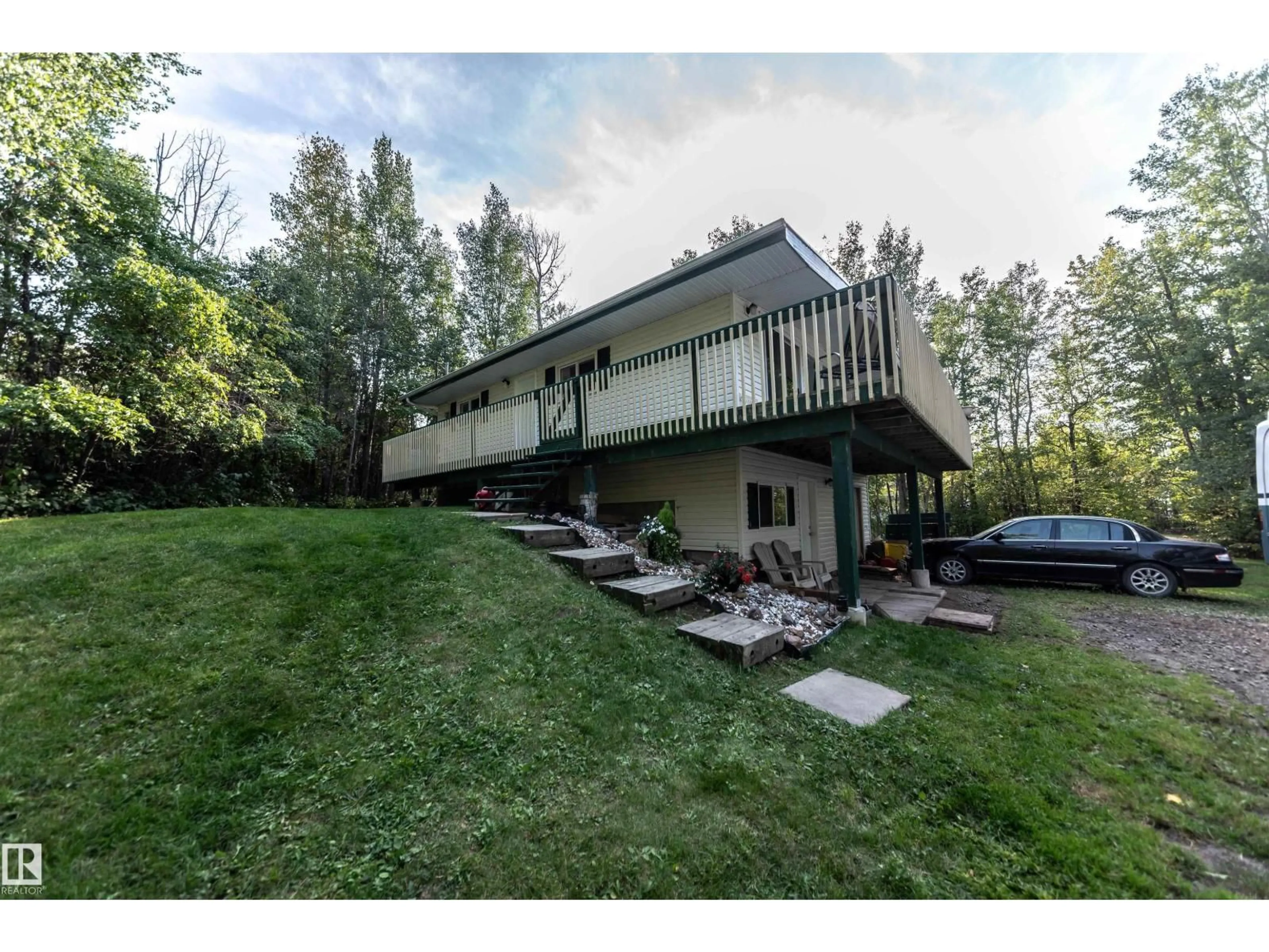 Patio, mountain view for 5441 49 ST, Rural Lac Ste. Anne County Alberta T0E0A0