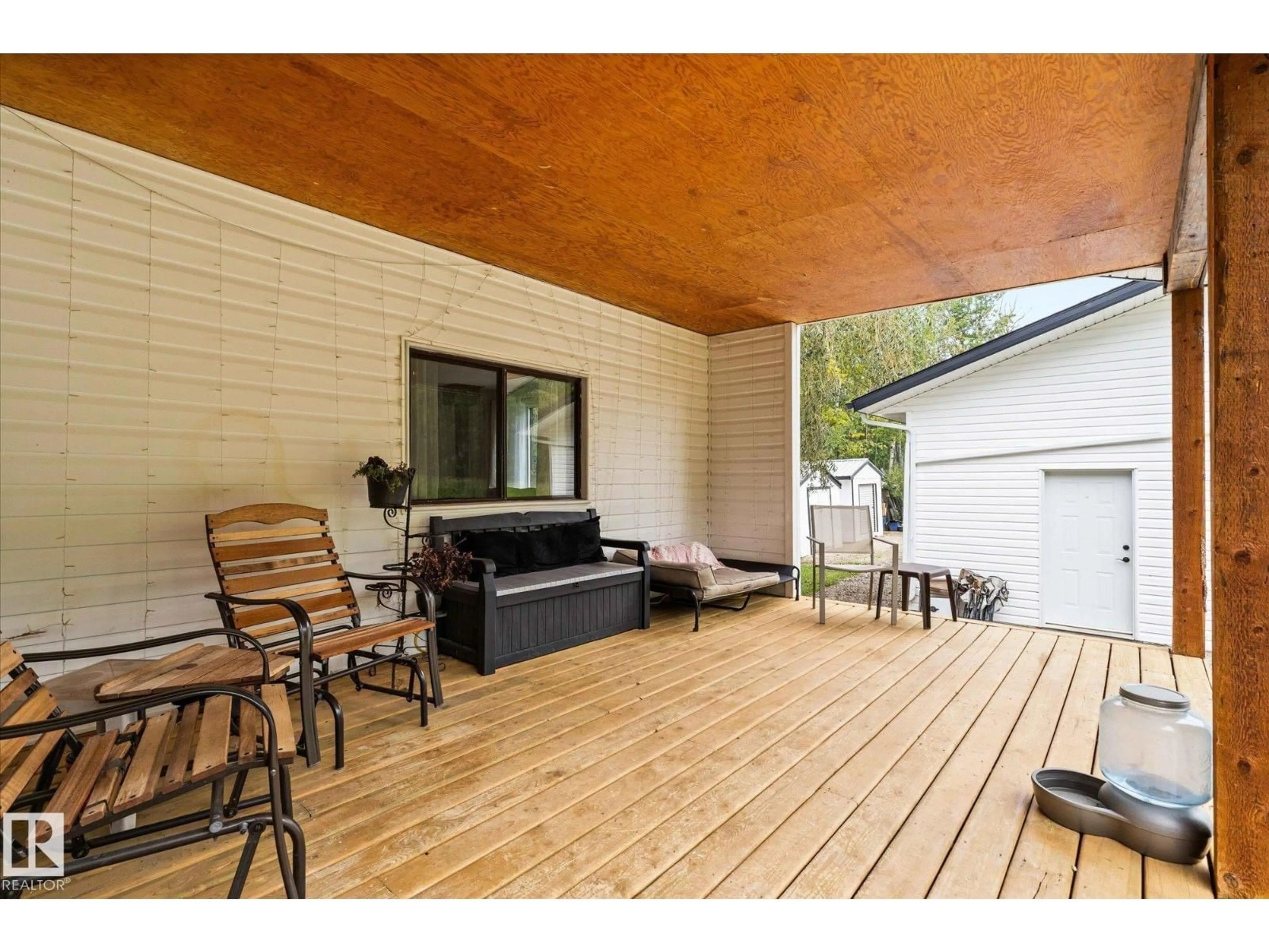 Patio, street for 54126 - 61 RGE ROAD 30, Rural Lac Ste. Anne County Alberta T0E1V0