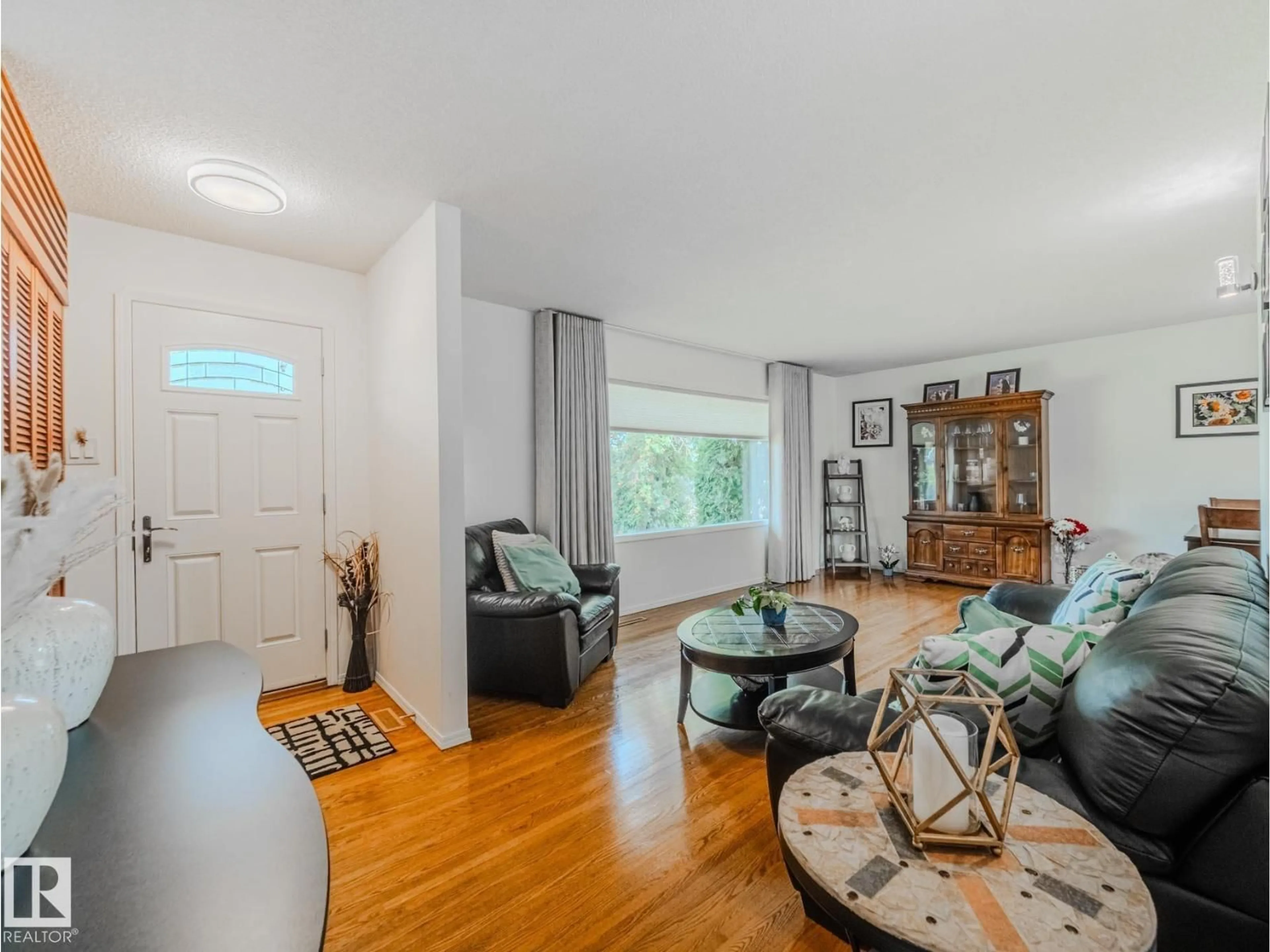 Living room with furniture, unknown for NW - 5607 94B AV, Edmonton Alberta T6B0Z1