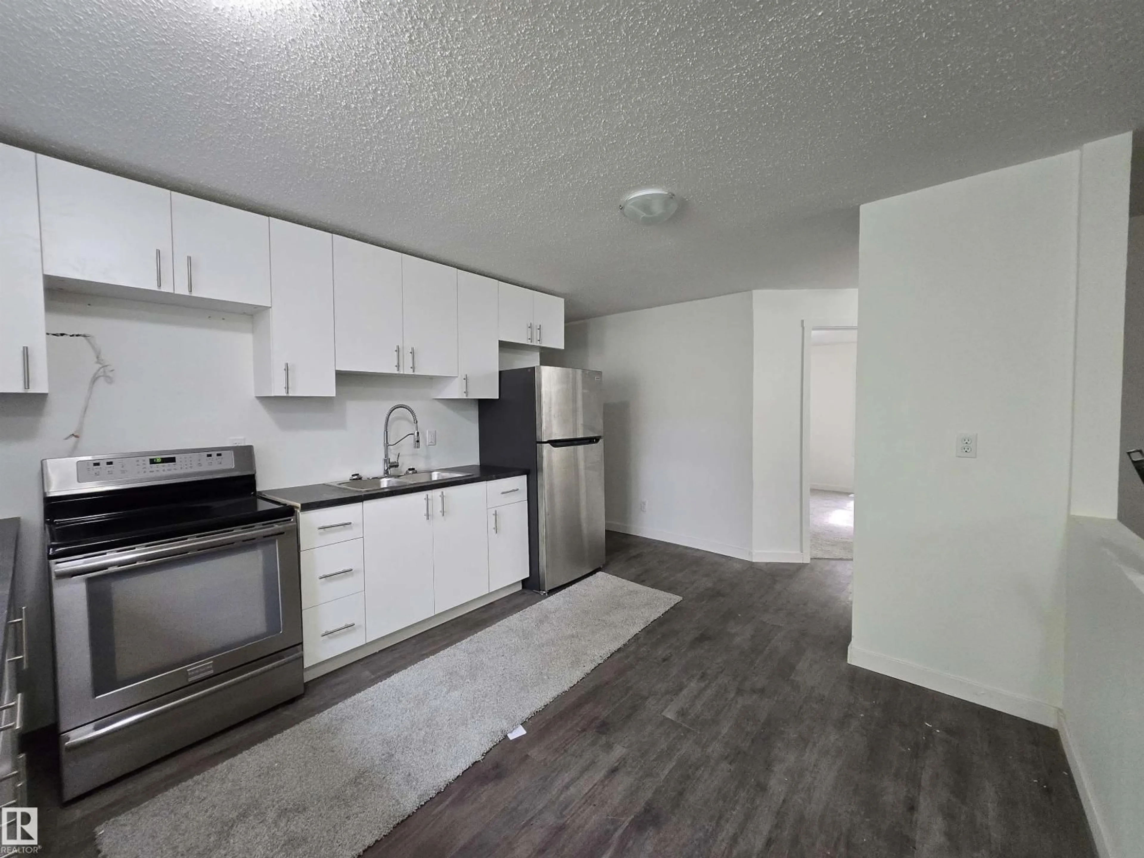 Standard kitchen, unknown for 4513 53 AV, Wetaskiwin Alberta T9A0Y3