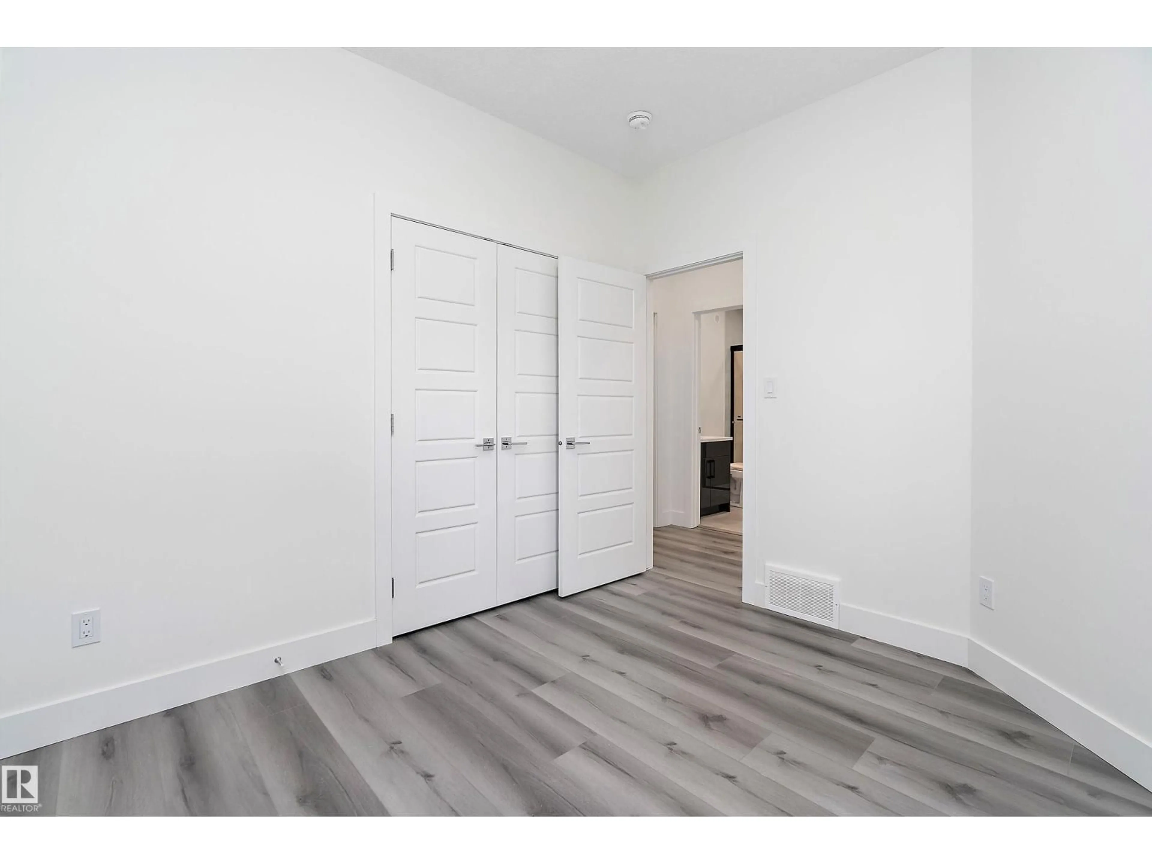 Indoor entryway for NW - 2532 210 ST, Edmonton Alberta T6M2M7