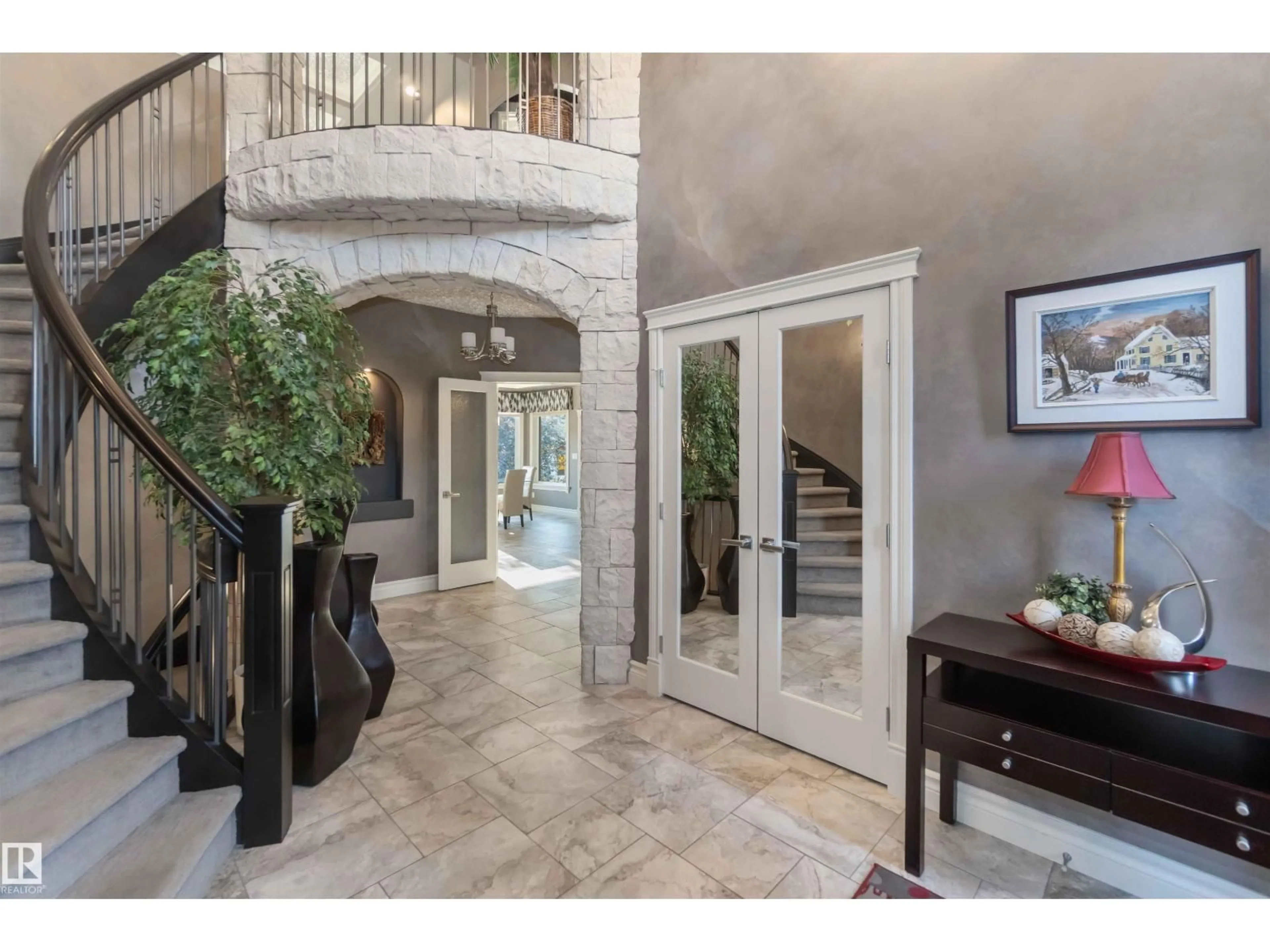 Indoor entryway for 217 RGE ROAD 233, Rural Strathcona County Alberta T8B1H5