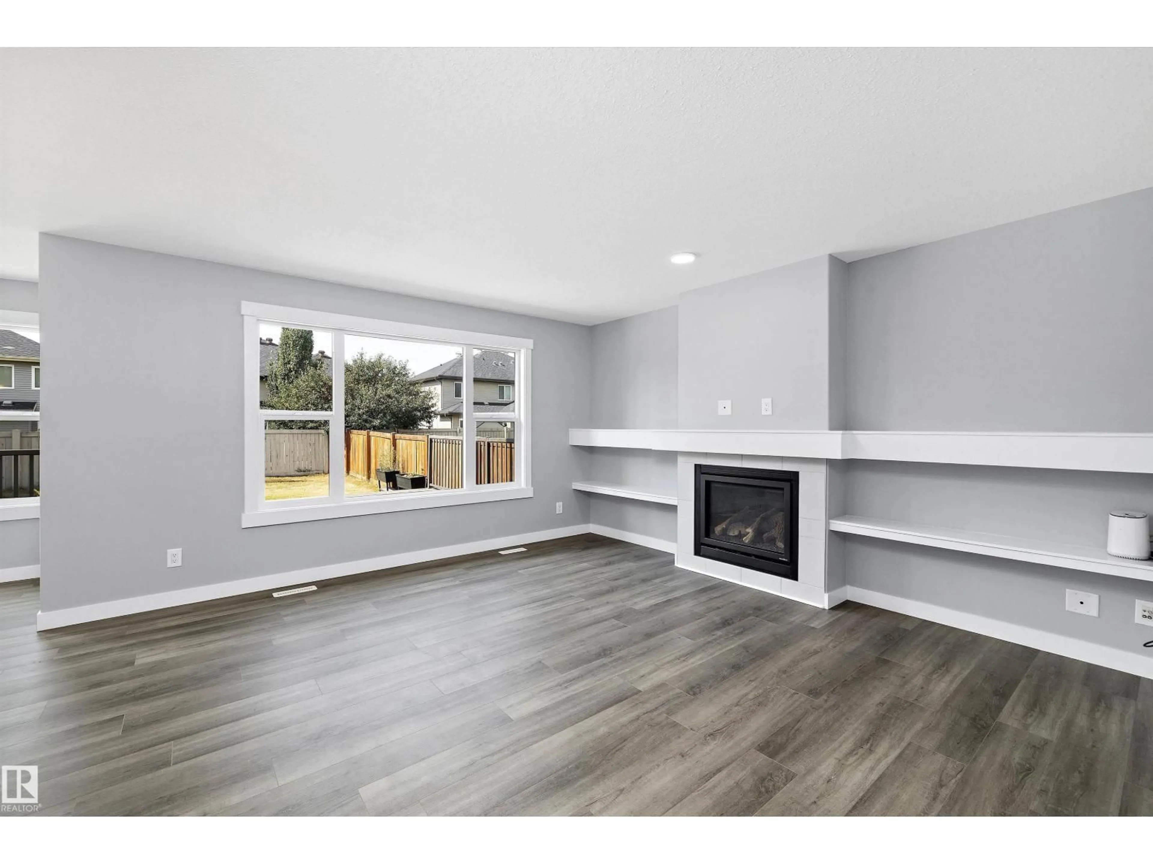 Unknown for SW - 2028 69 ST, Edmonton Alberta T6X0S6