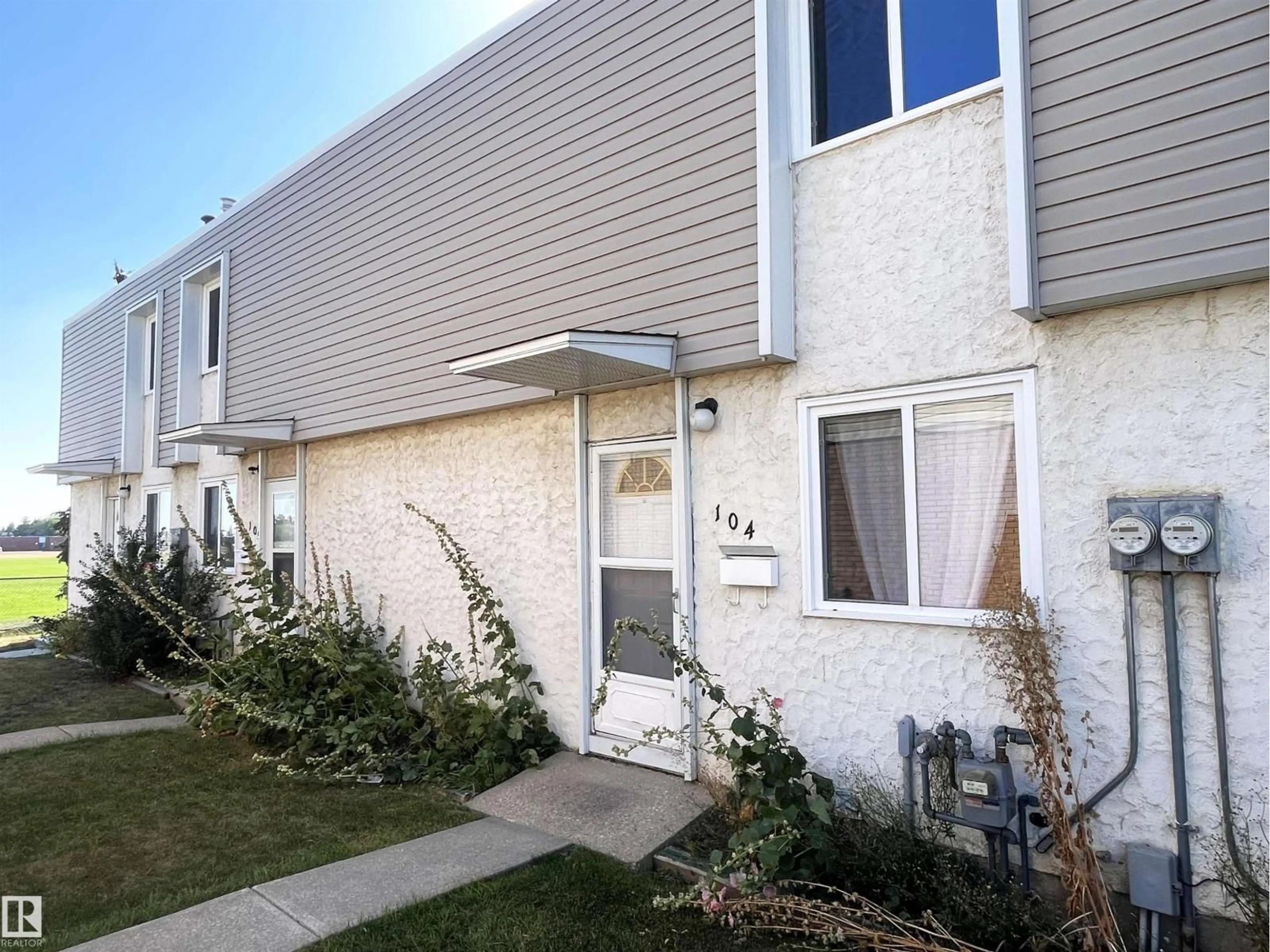 Unknown for 104 CORNELL CO, Edmonton Alberta T5C3C3