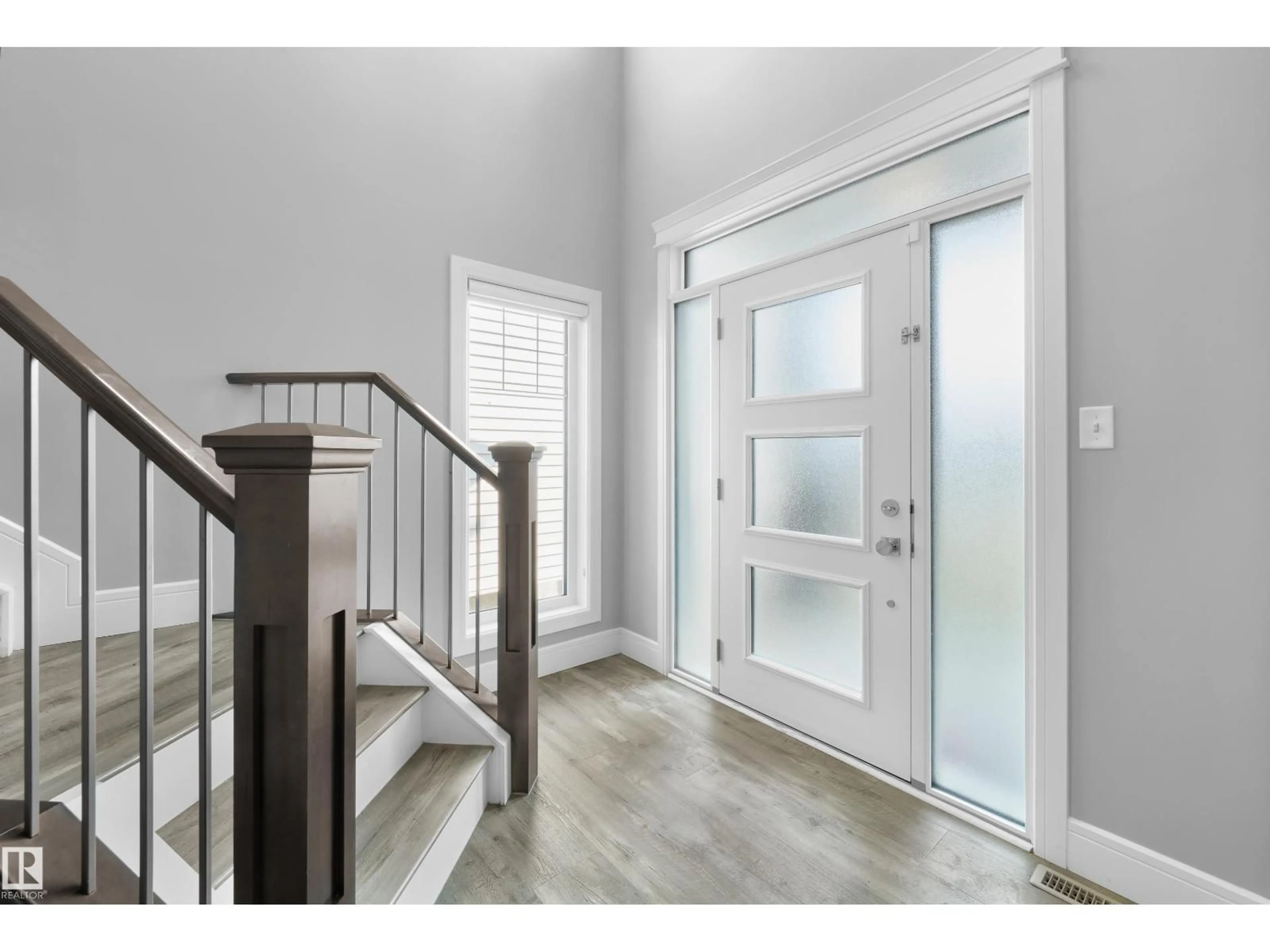 Indoor entryway for NW - 9812 222 ST, Edmonton Alberta T5T7B9