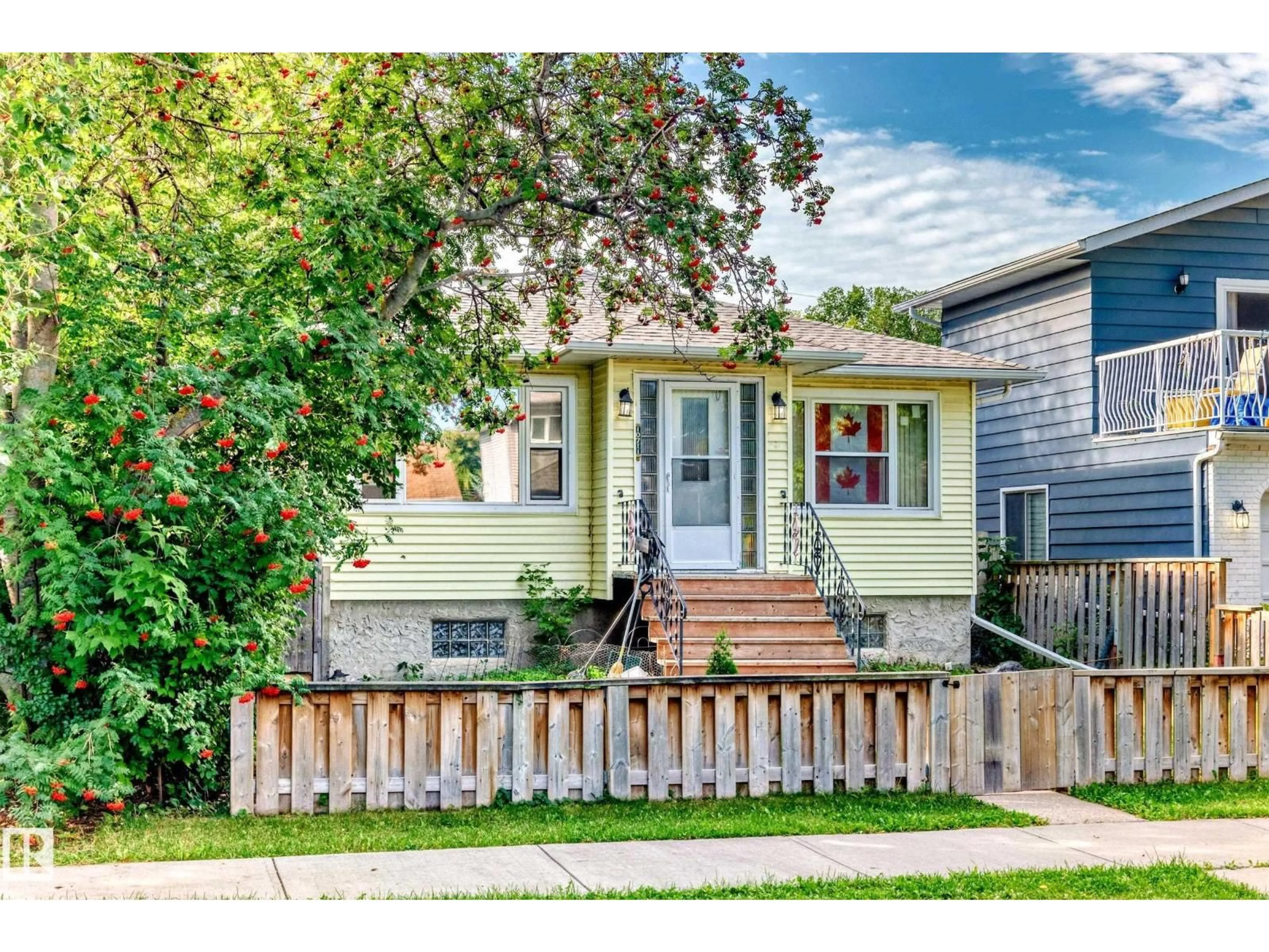 Home with vinyl exterior material, street for 10711 72 AV, Edmonton Alberta T6E1A2