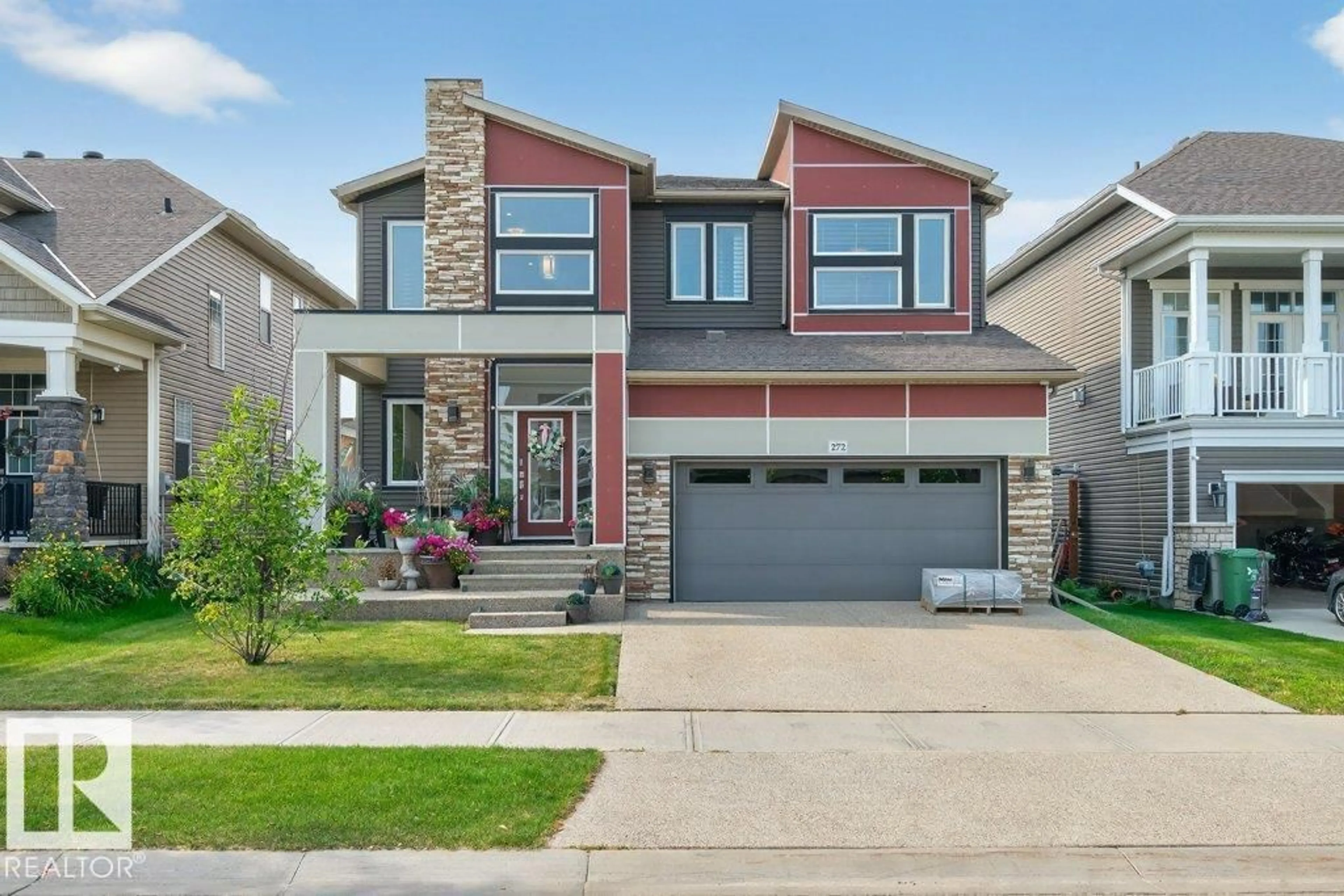 Home with vinyl exterior material, street for 272 REICHERT DR, Beaumont Alberta T4X1Z7