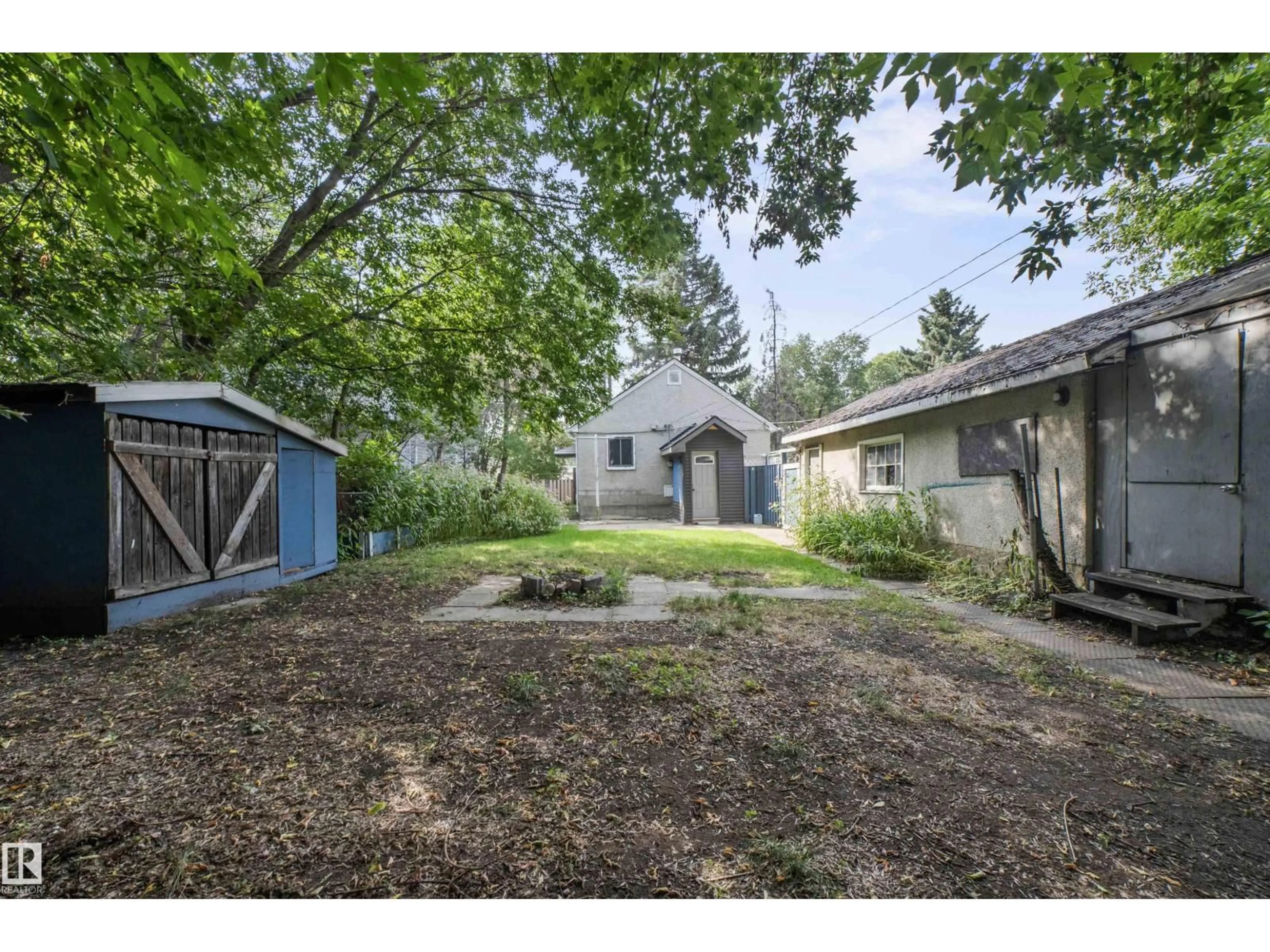 Shed for NW - 11819 45 ST, Edmonton Alberta T5W2T3