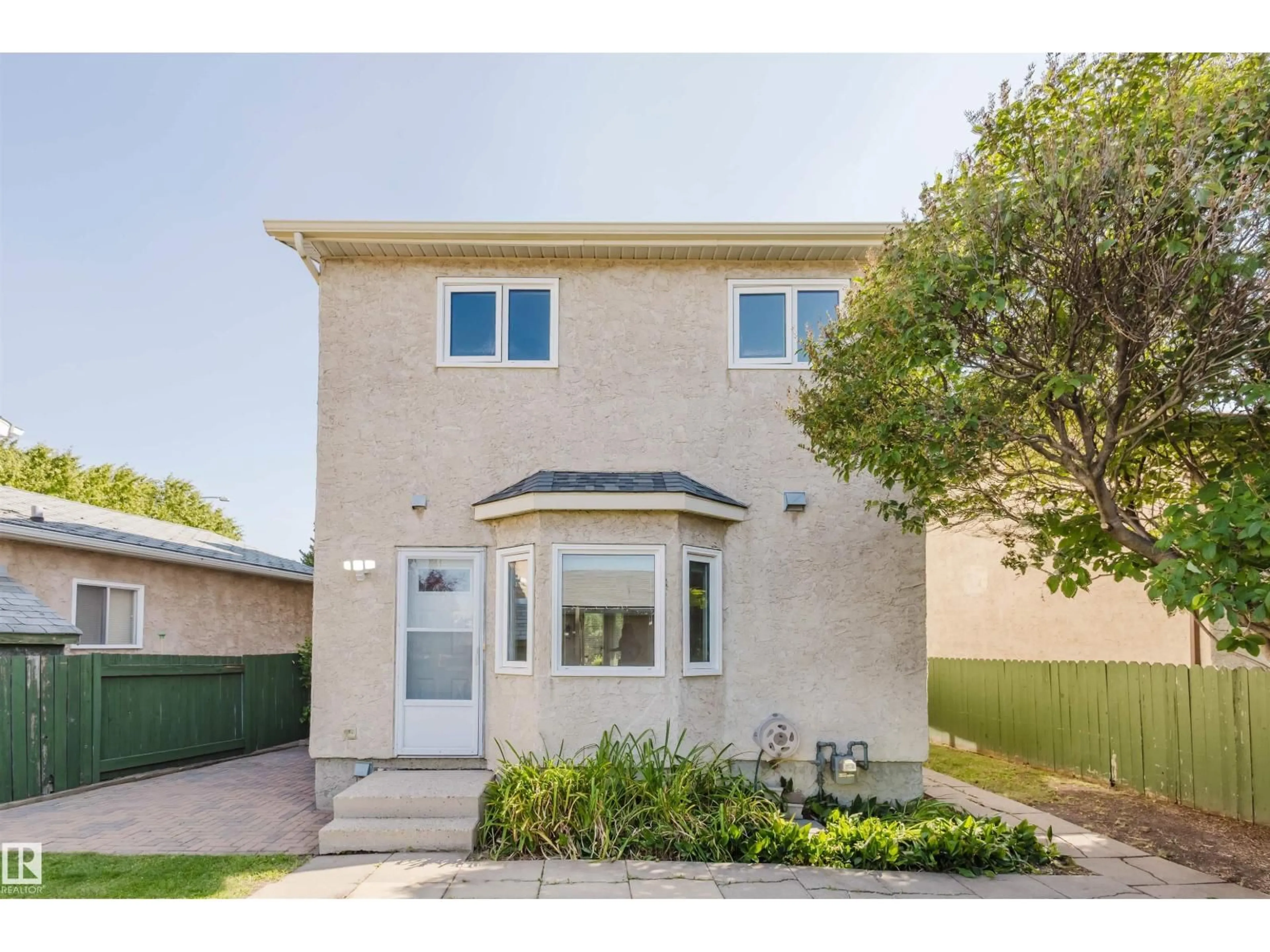 Unknown for 2018 108 ST, Edmonton Alberta T6J5T7