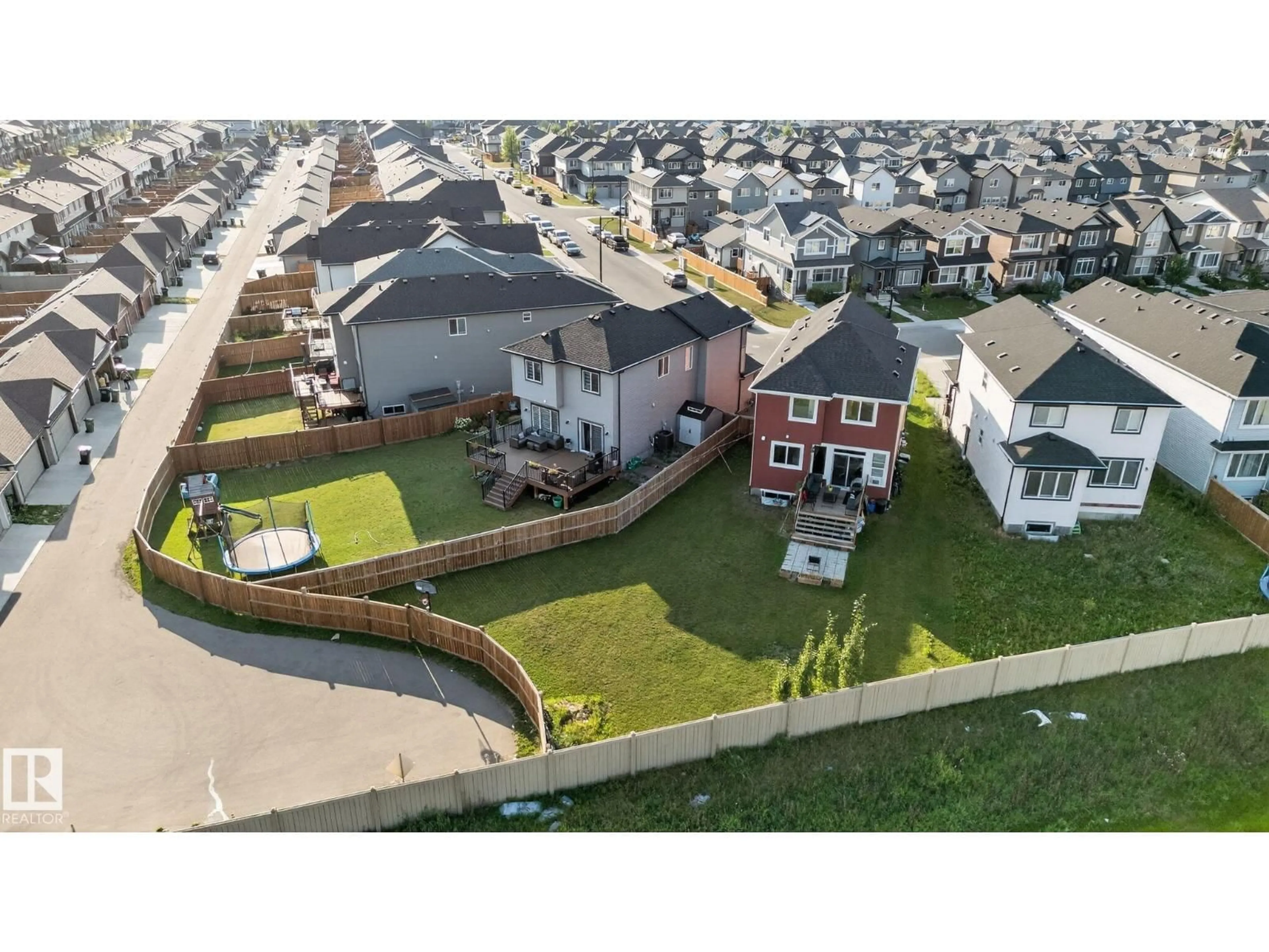 A pic from outside/outdoor area/front of a property/back of a property/a pic from drone, unknown for 2171 51 ST, Edmonton Alberta T6X2W1