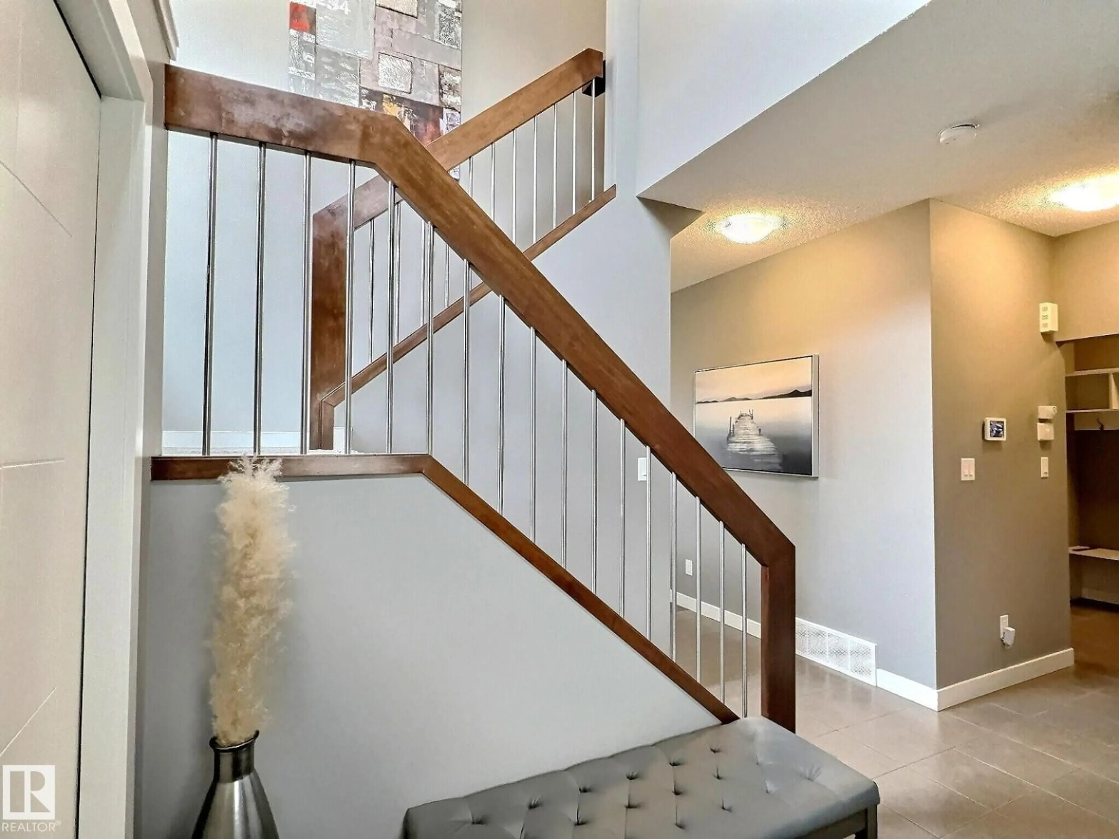 Stairs for 21703 80 AV, Edmonton Alberta T5T4S2