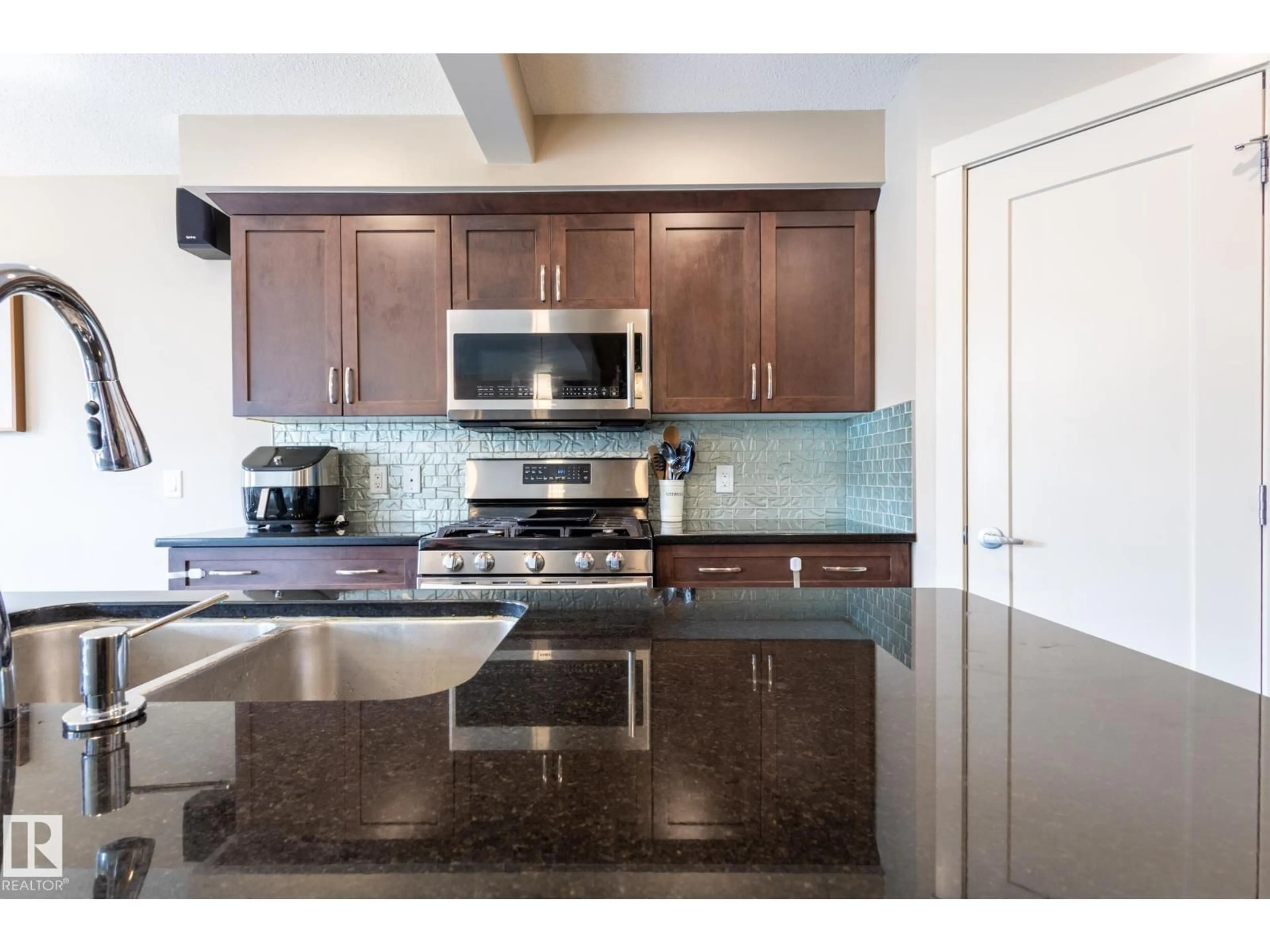 Unknown for 2379 GLENRIDDING BV, Edmonton Alberta T6W2W7