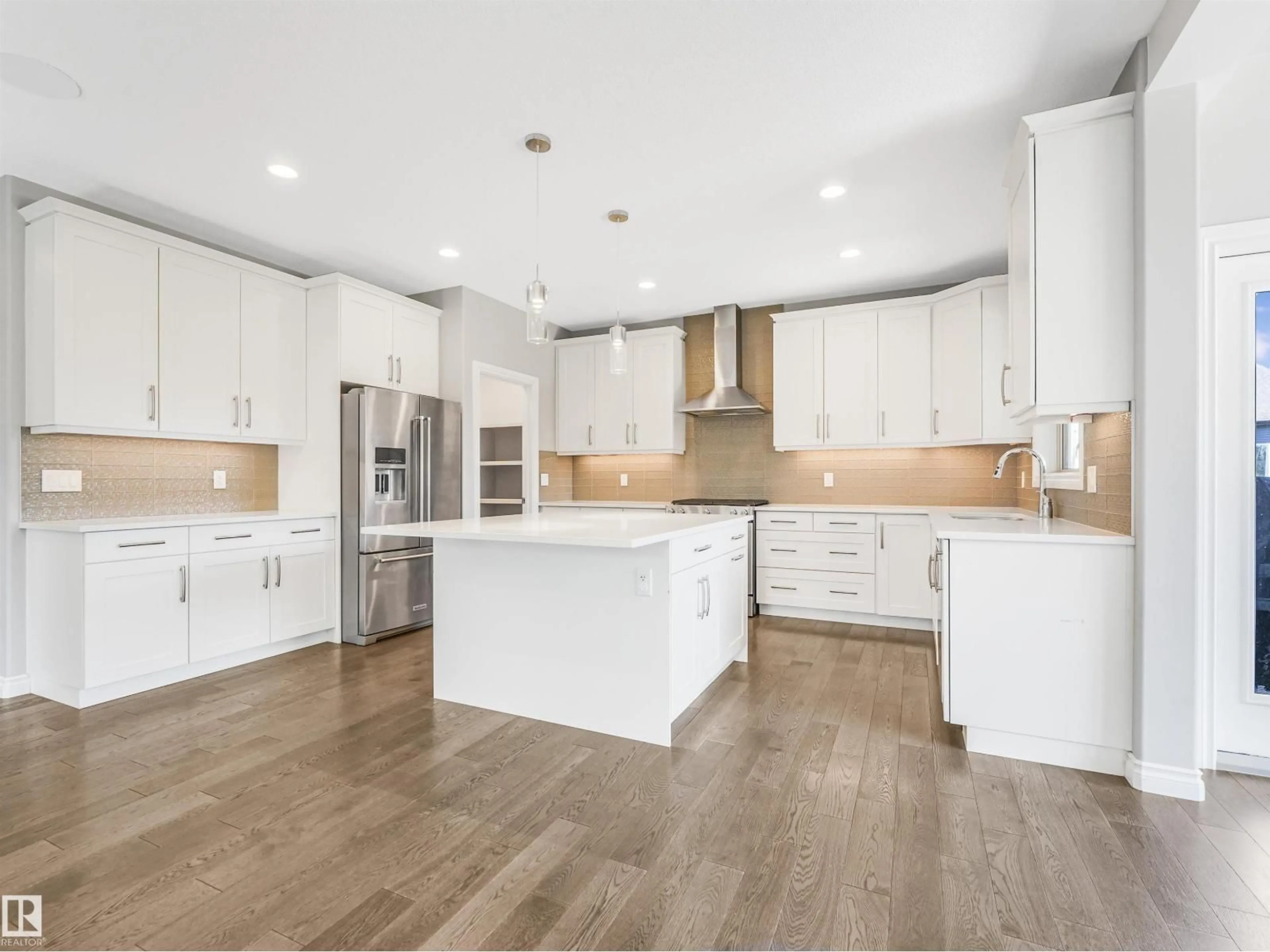 Open concept kitchen, unknown for 3565 KESWICK BV, Edmonton Alberta T6W3W9