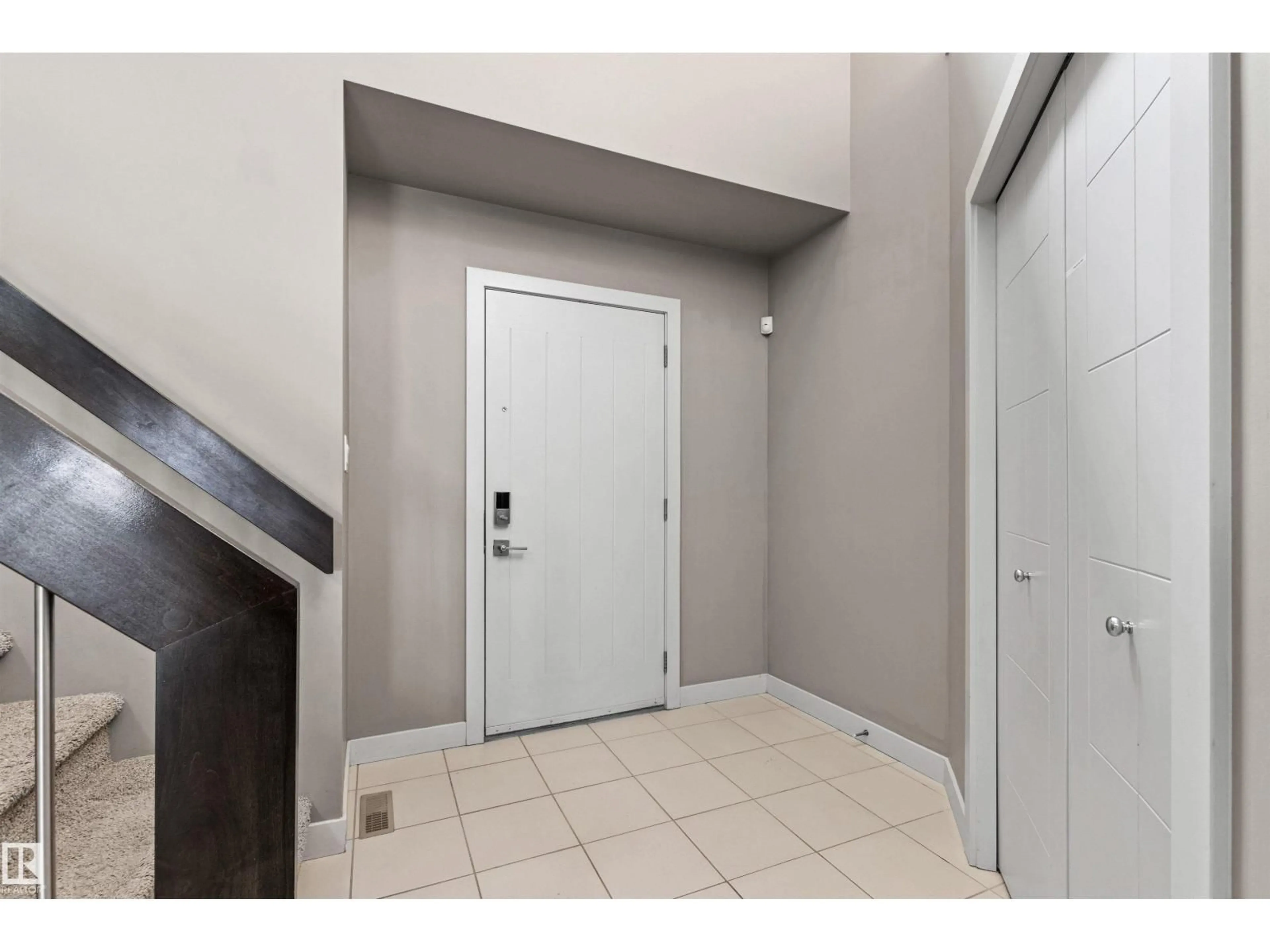 Indoor entryway for NW - 8804 217 ST, Edmonton Alberta T5T4R4
